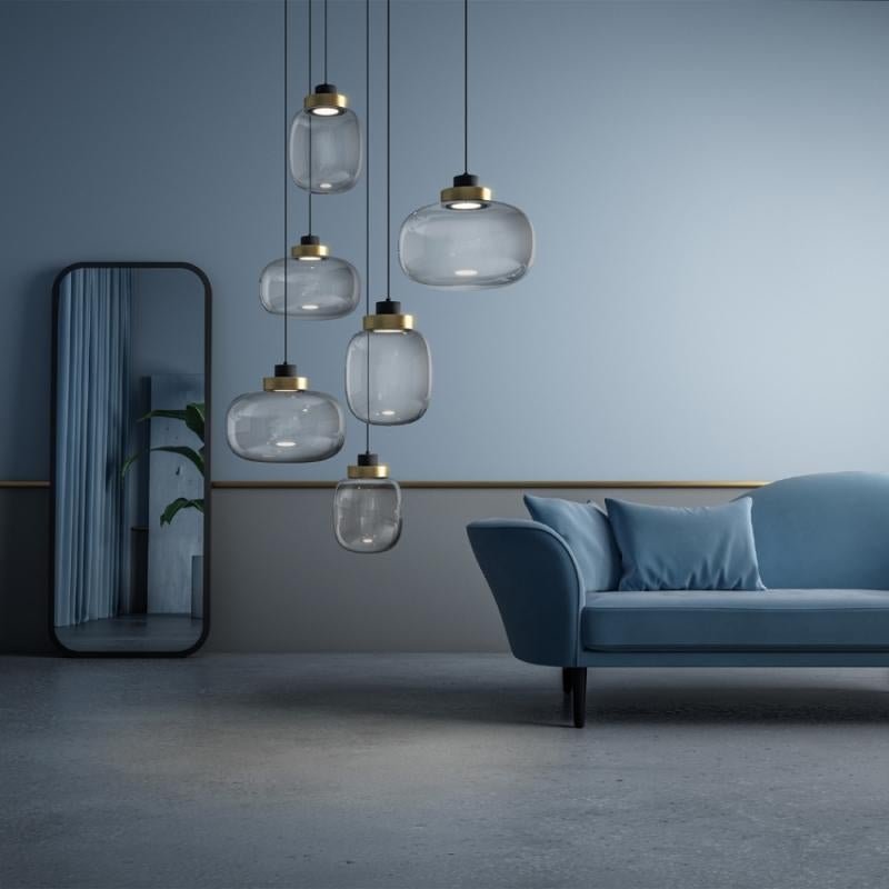 Code 557.26 
Collection of lamps inspired by the classical shapes of Murano diffusor usually used as decoration anywhere in a house; elegant spherical cruet apparently fragile yet very robust and functional. These lamps can have the connection in