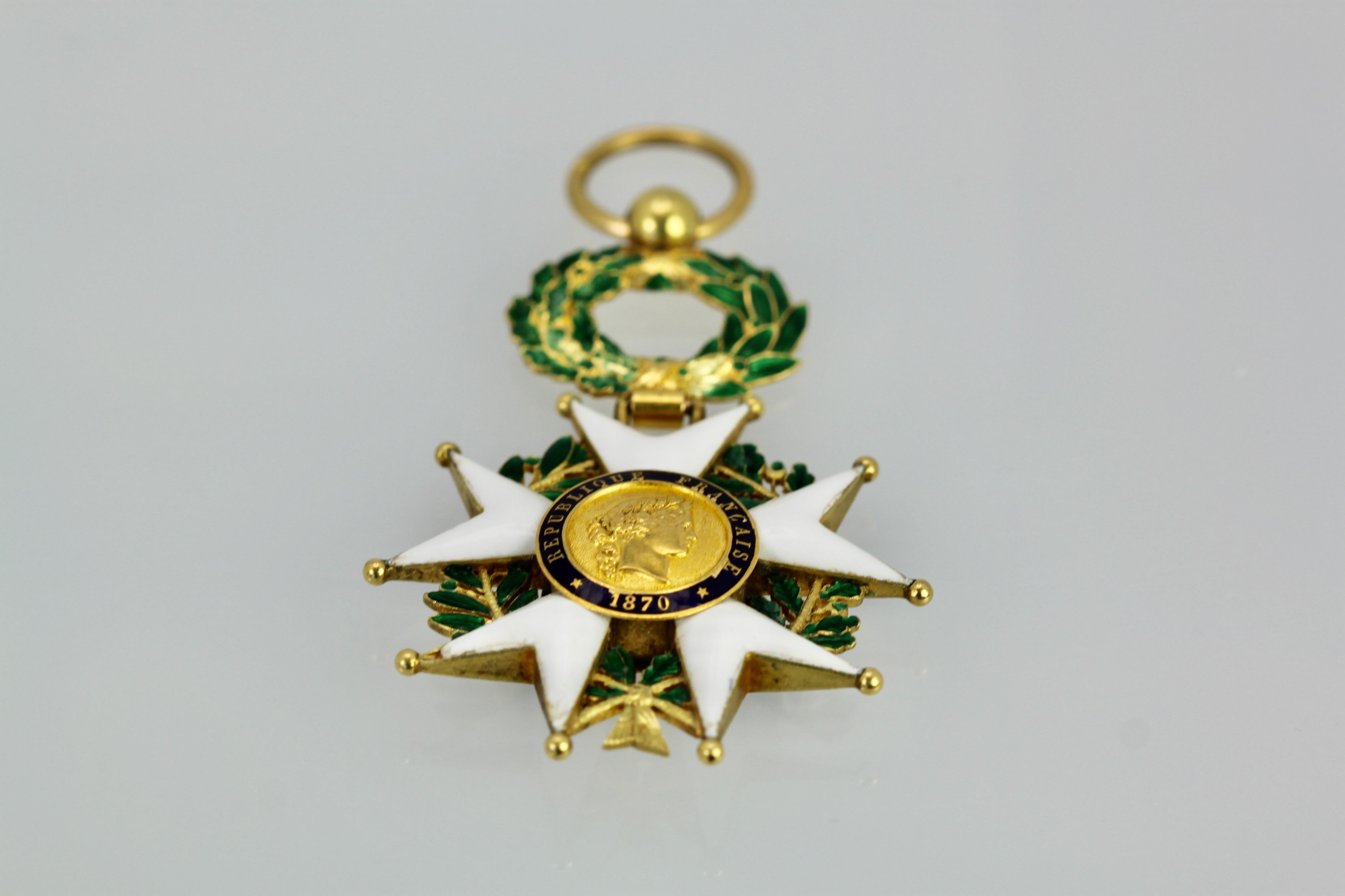 Legion D'Honneur Enamel Medal Pendant 18K Gold French 2