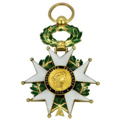 Legion D'Honneur Enamel Medal Pendant 18K Gold French