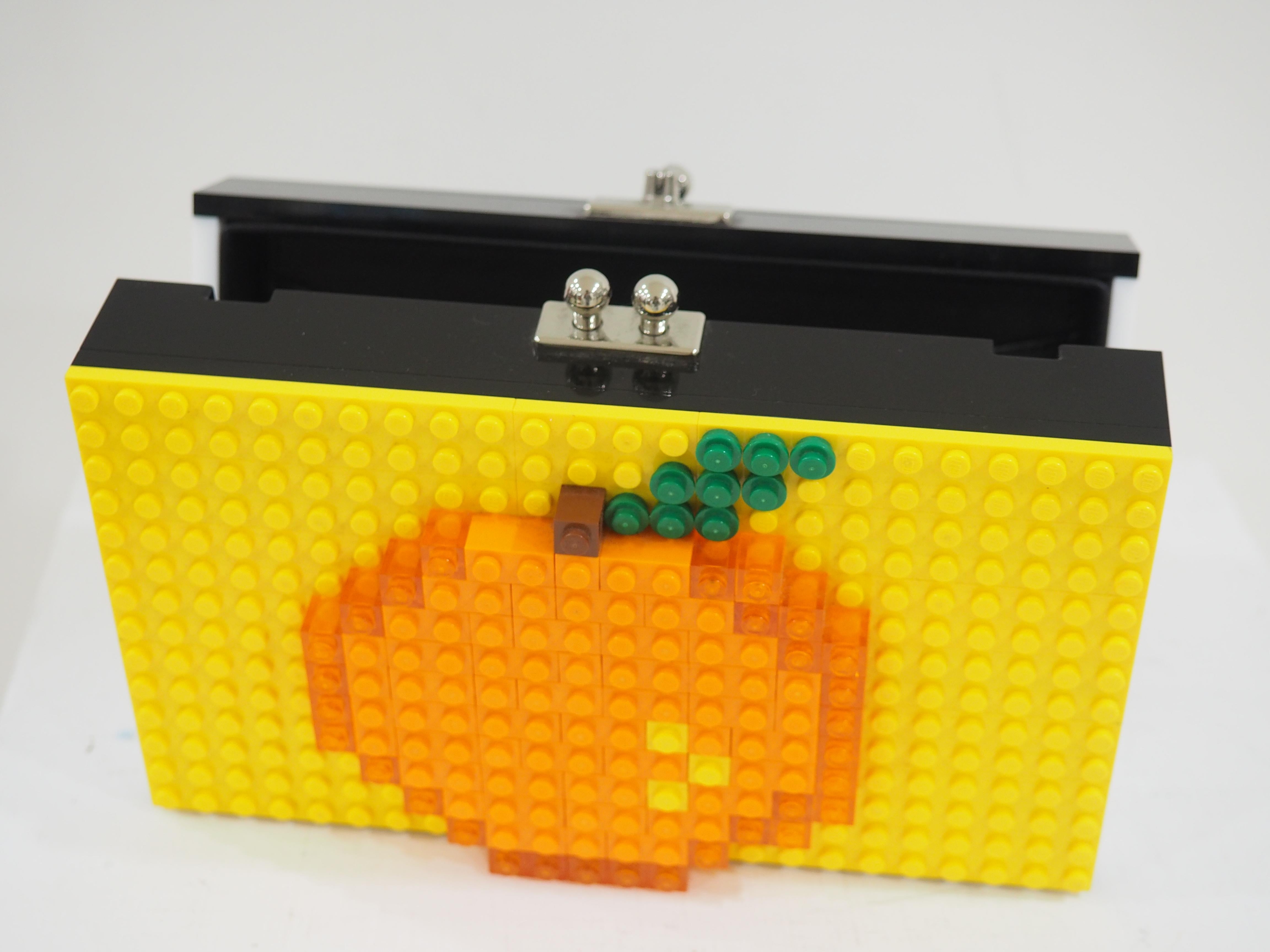 Lego Orange bag In New Condition For Sale In Capri, IT