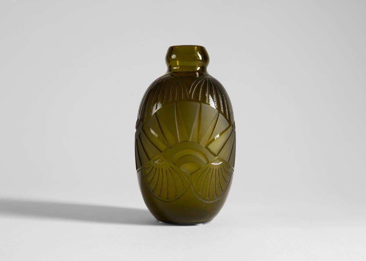 Legras, Vase aus säuregeätztem Art-Déco-Glas, Frankreich, um 1920 im Angebot 7