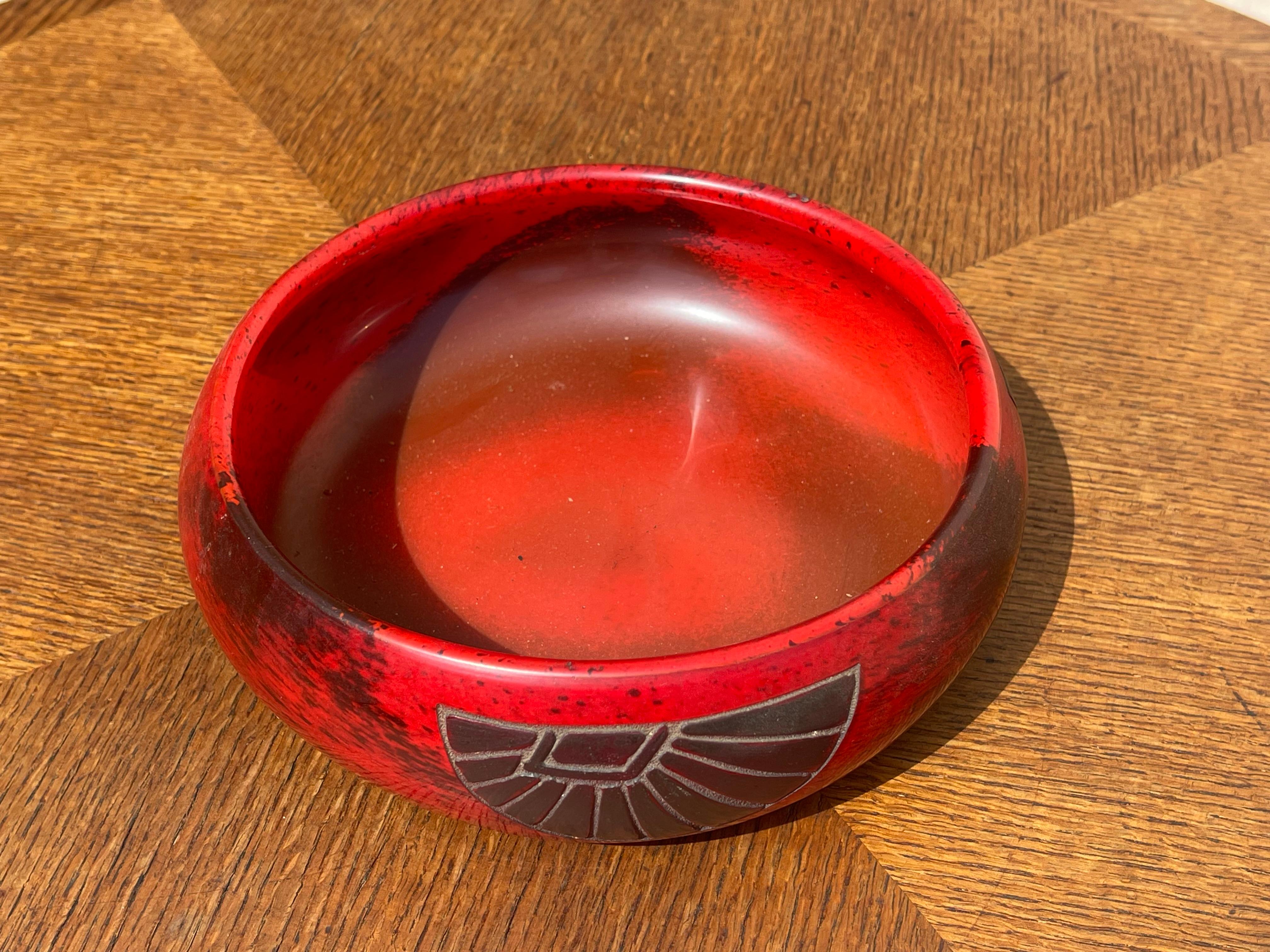 Legras - Coupe Art Déco en verre rouge en vente 1