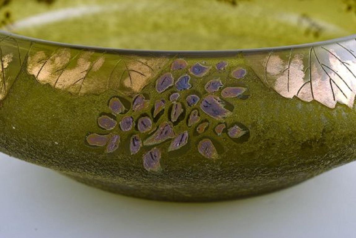 Early 20th Century Legras, France, Large Bowl in Mouth Blown Art Glass with Foliage, circa 1920