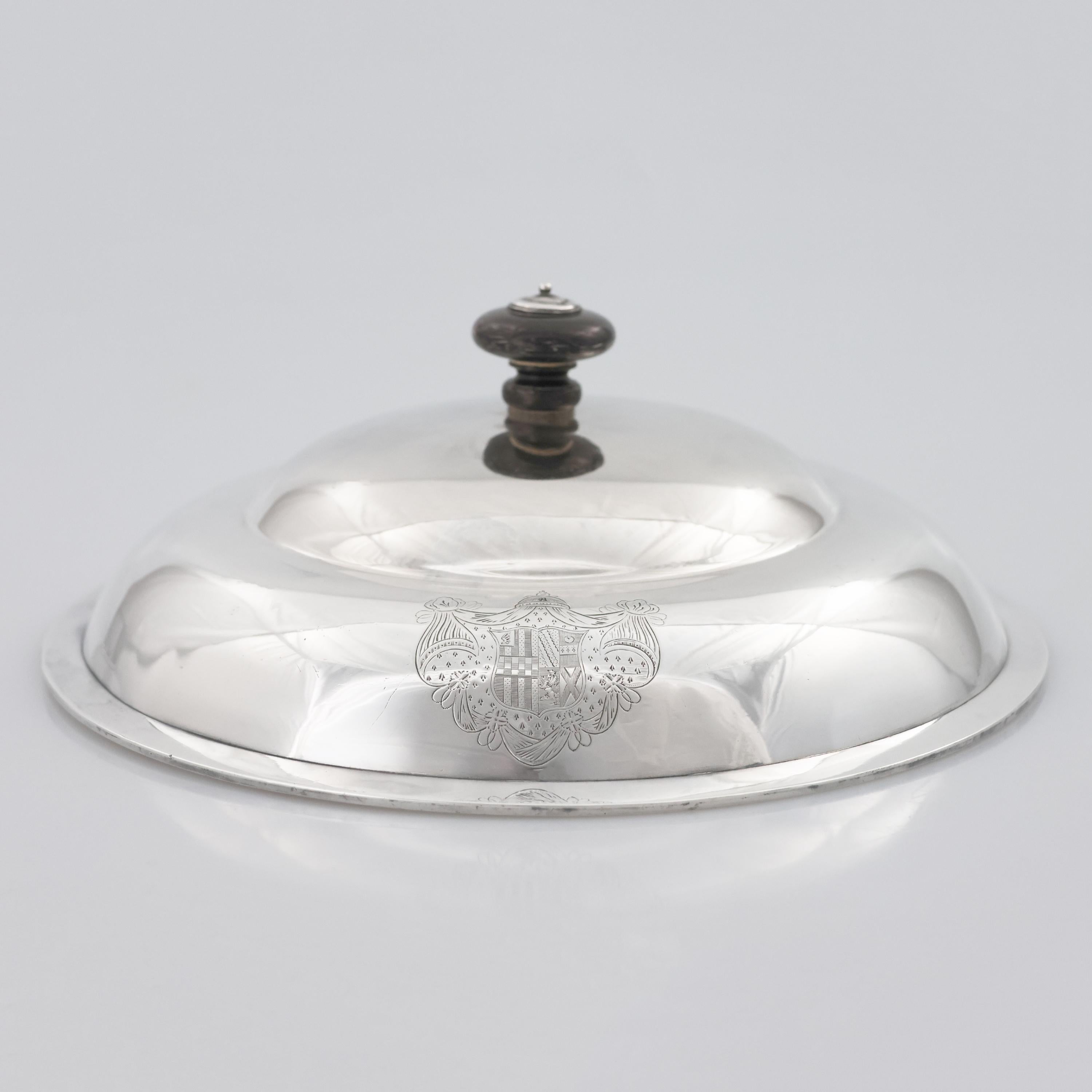Late 18th Century Legumiera in argento sterling Giorgio III, Paul Storr, Londra, 1799 in vendita