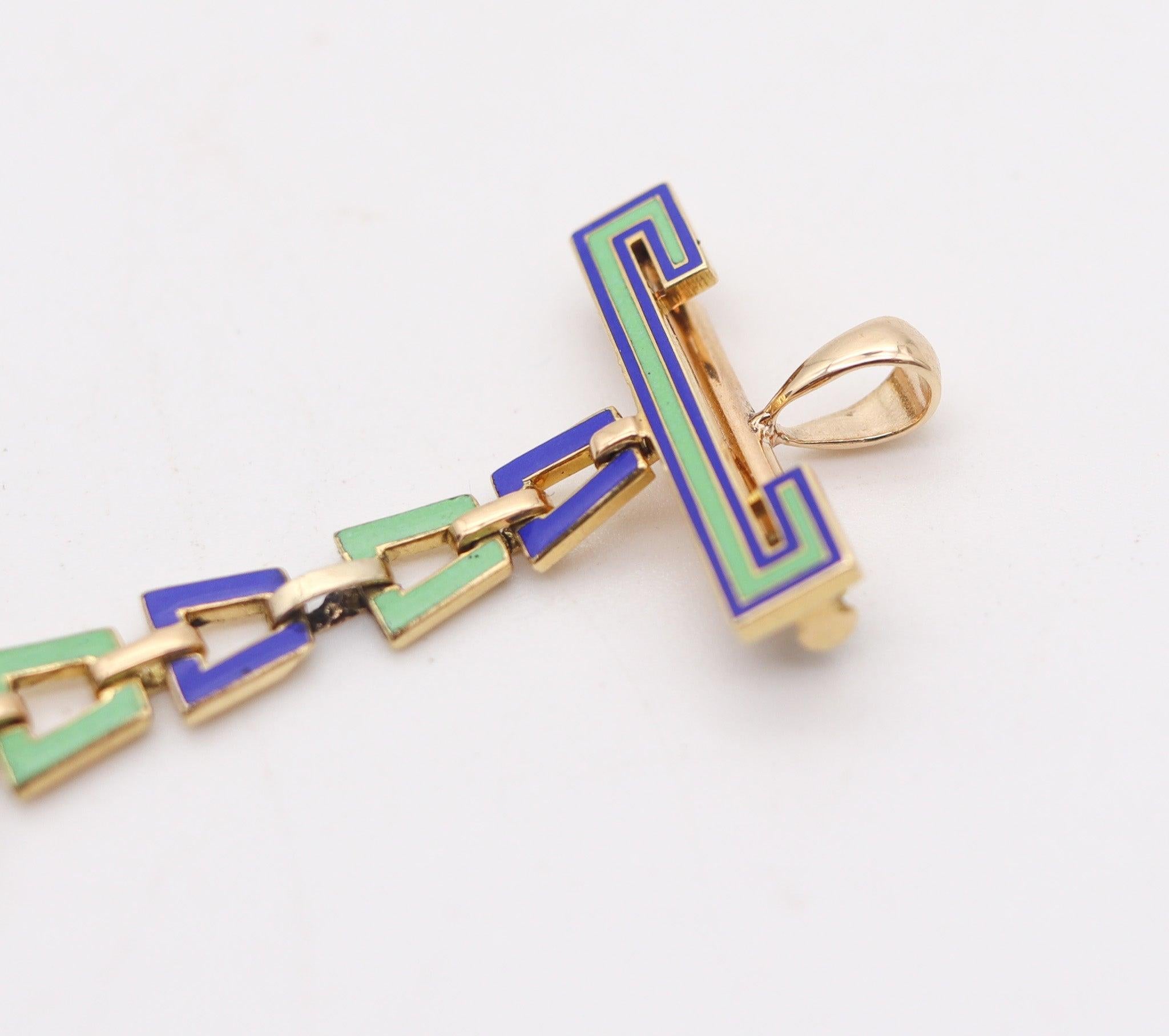 LeICHT MAYER 1925 Montre-Broche pendentif à revers émaillé en or jaune 18 carats Pour femmes en vente