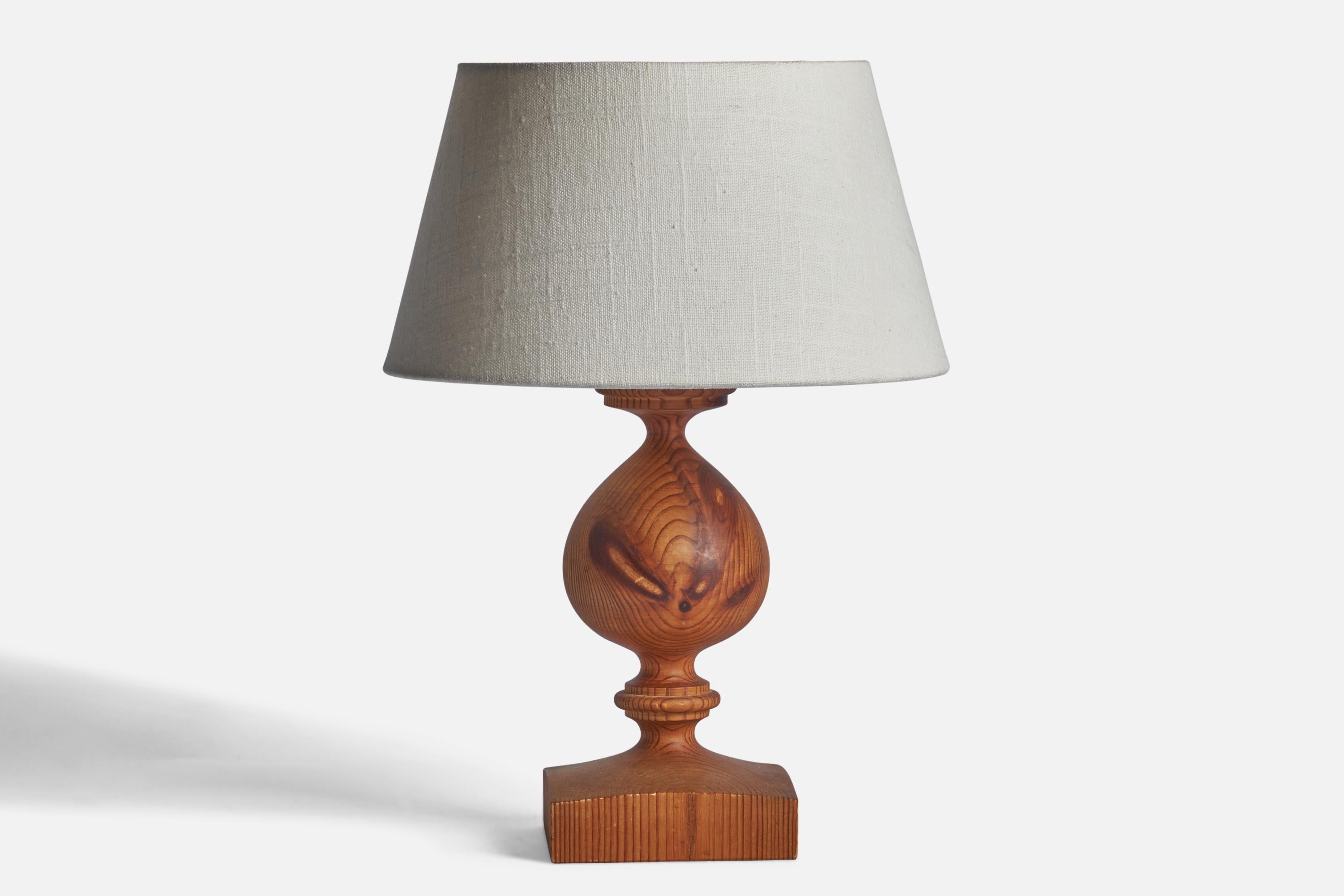 A table lamp designed and produced by Leif Christensson, Björnum, Sweden, 1970s.

Dimensions of Lamp (inches): 10.25” H x 4.25” W x 4.25” D
Dimensions of Shade (inches): 7” Top Diameter x 10” Bottom Diameter x 5.5” H 
Dimensions of Lamp with Shade