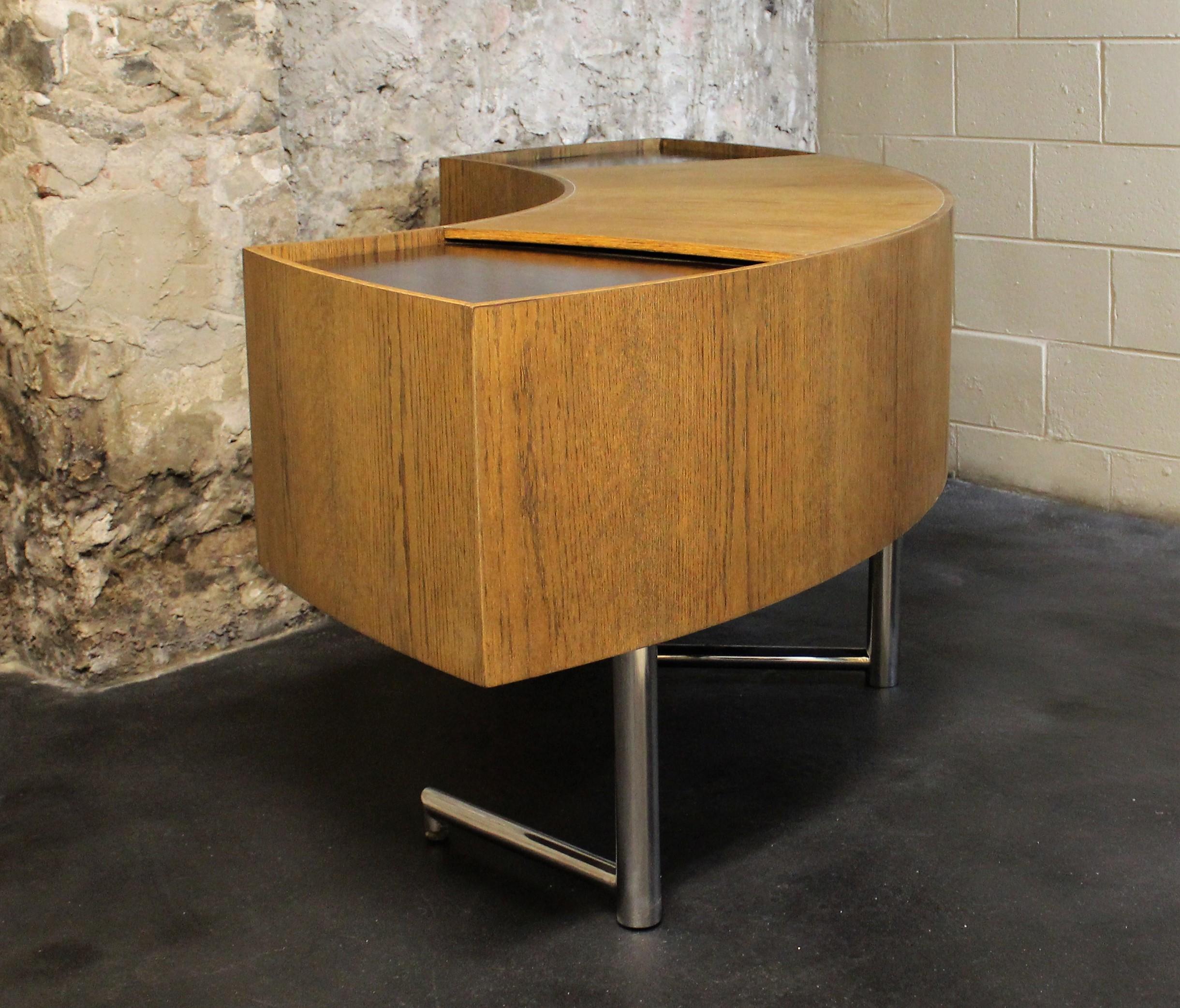 Canadian Leif Jacobsen Curved Mid-Century Modern Floating Desk