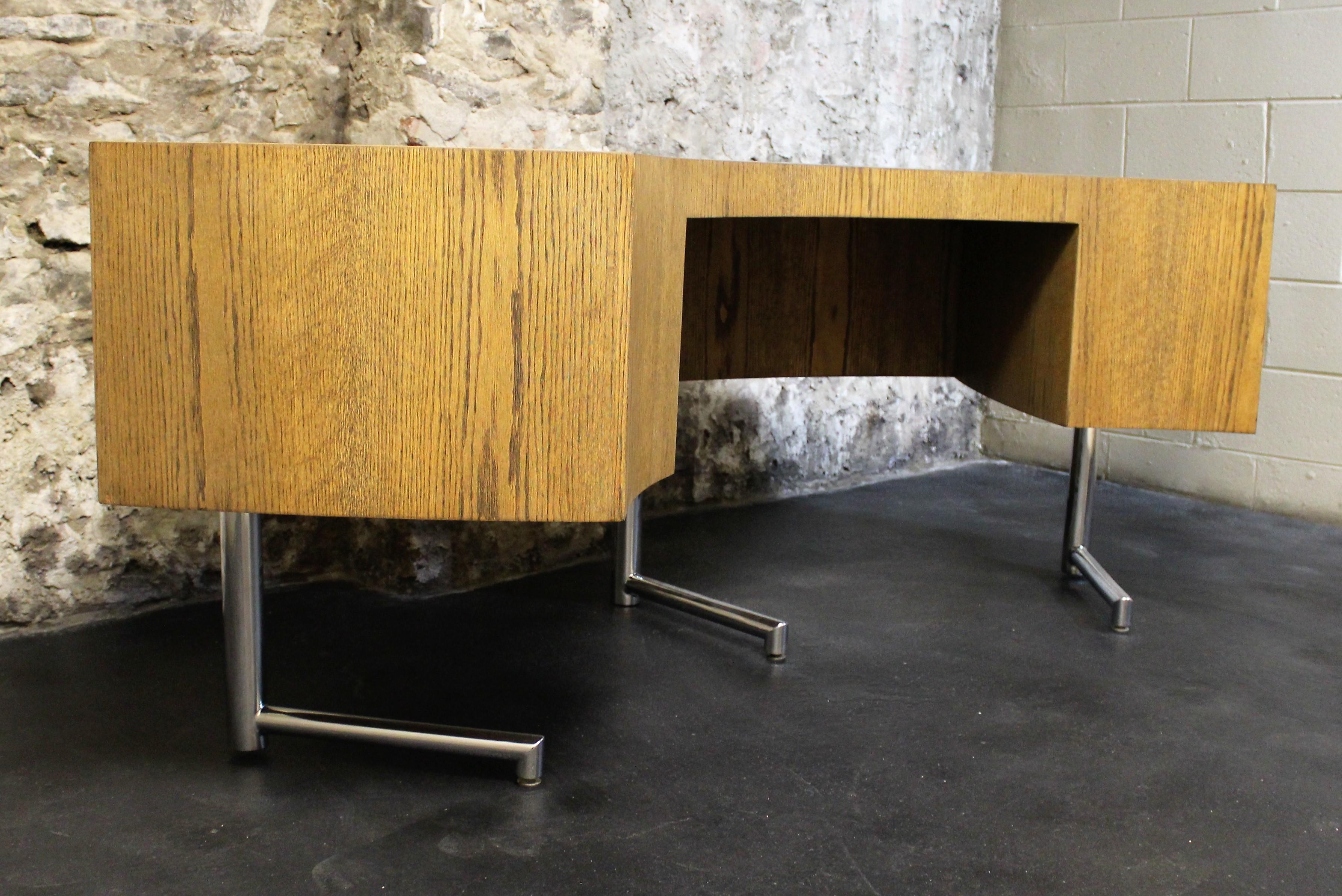 Leif Jacobsen Curved Mid-Century Modern Floating Desk 2