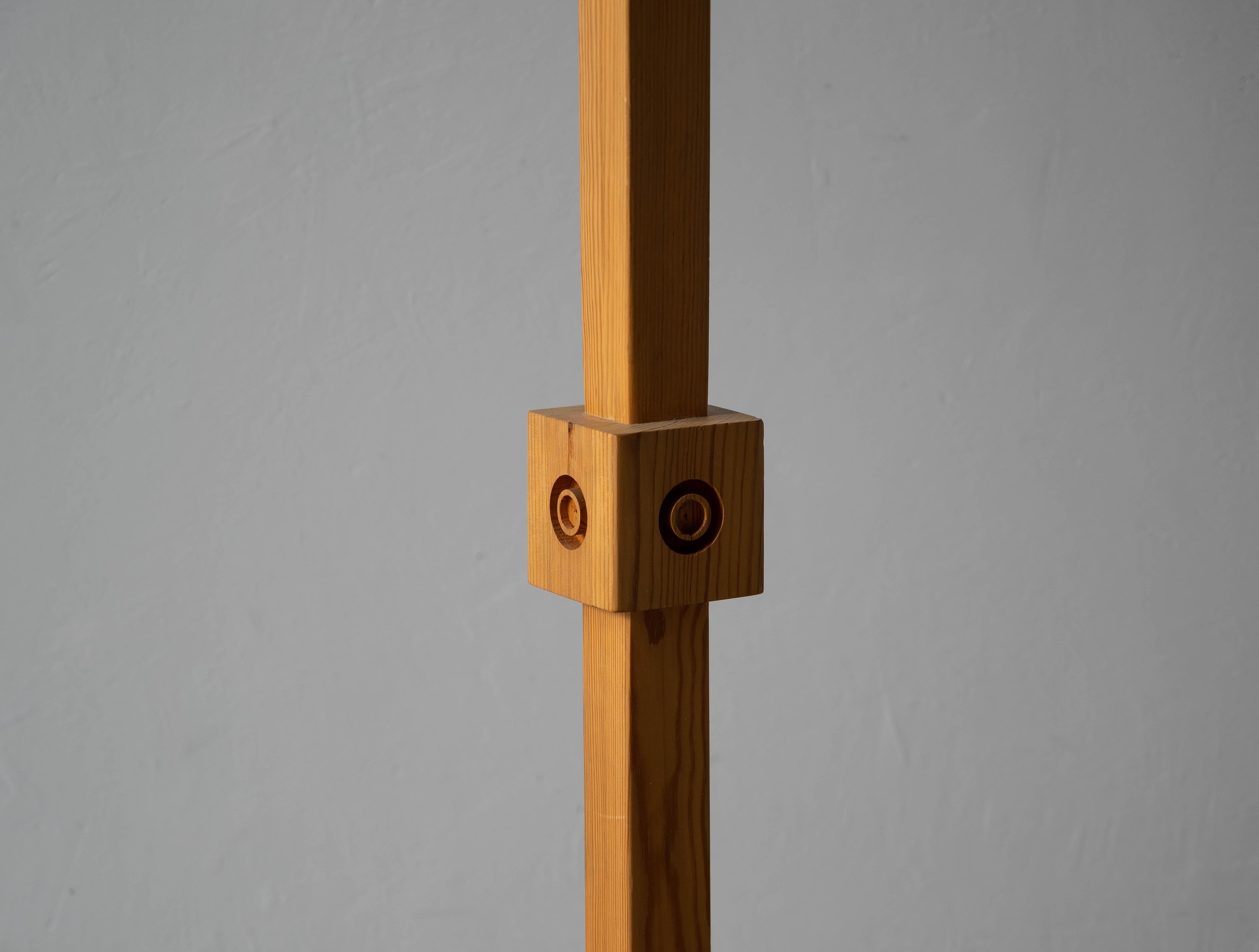 Leif Wikner, Floor Lamp, Pine, Persåsen Kövra, Sweden, 1970s In Good Condition In High Point, NC