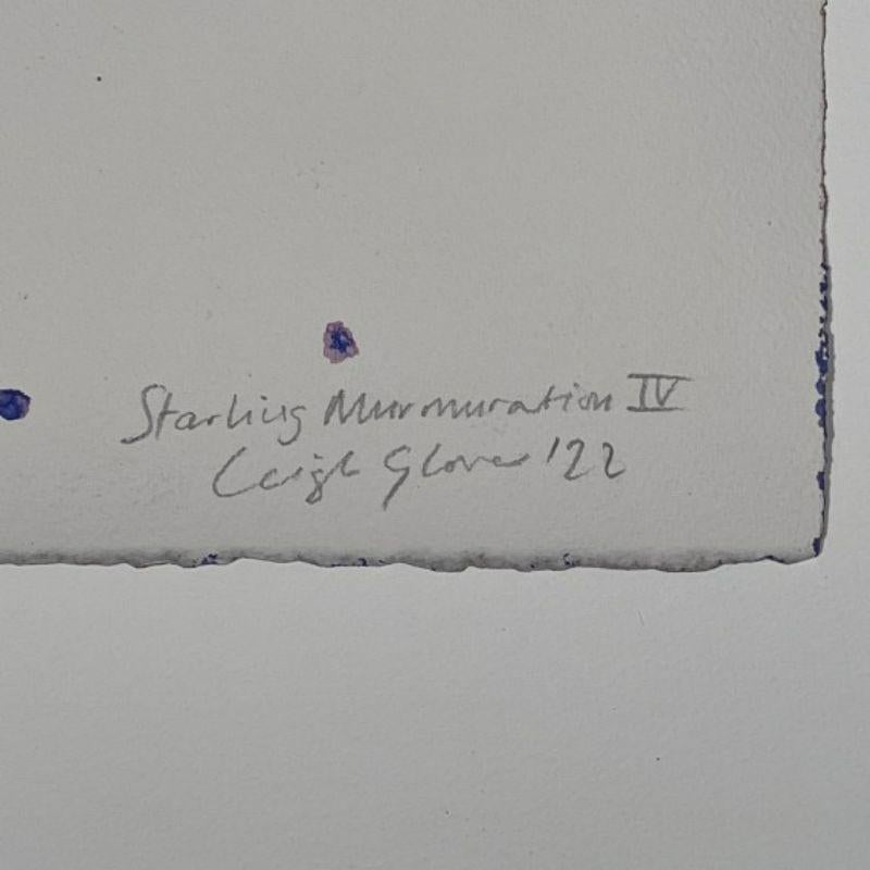 Starling Murmuration IV, Art animalier abstrait, Art d'affirmation lumineux, Minimalist - Violet Abstract Painting par Leigh Glover 