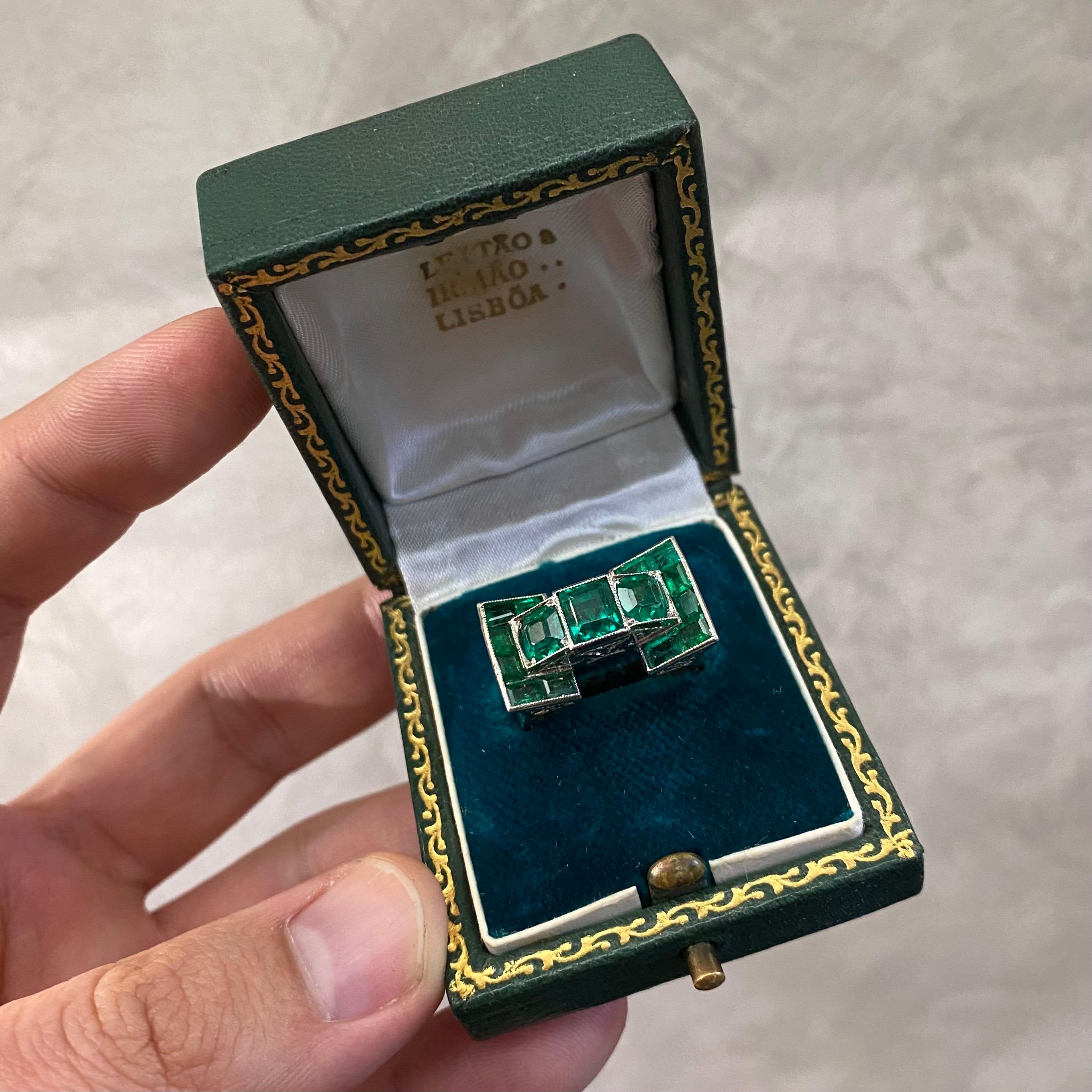 Leitão & Irmão Art Deco Colombian Emerald Geometric Odeonesque Ring Platinum 2