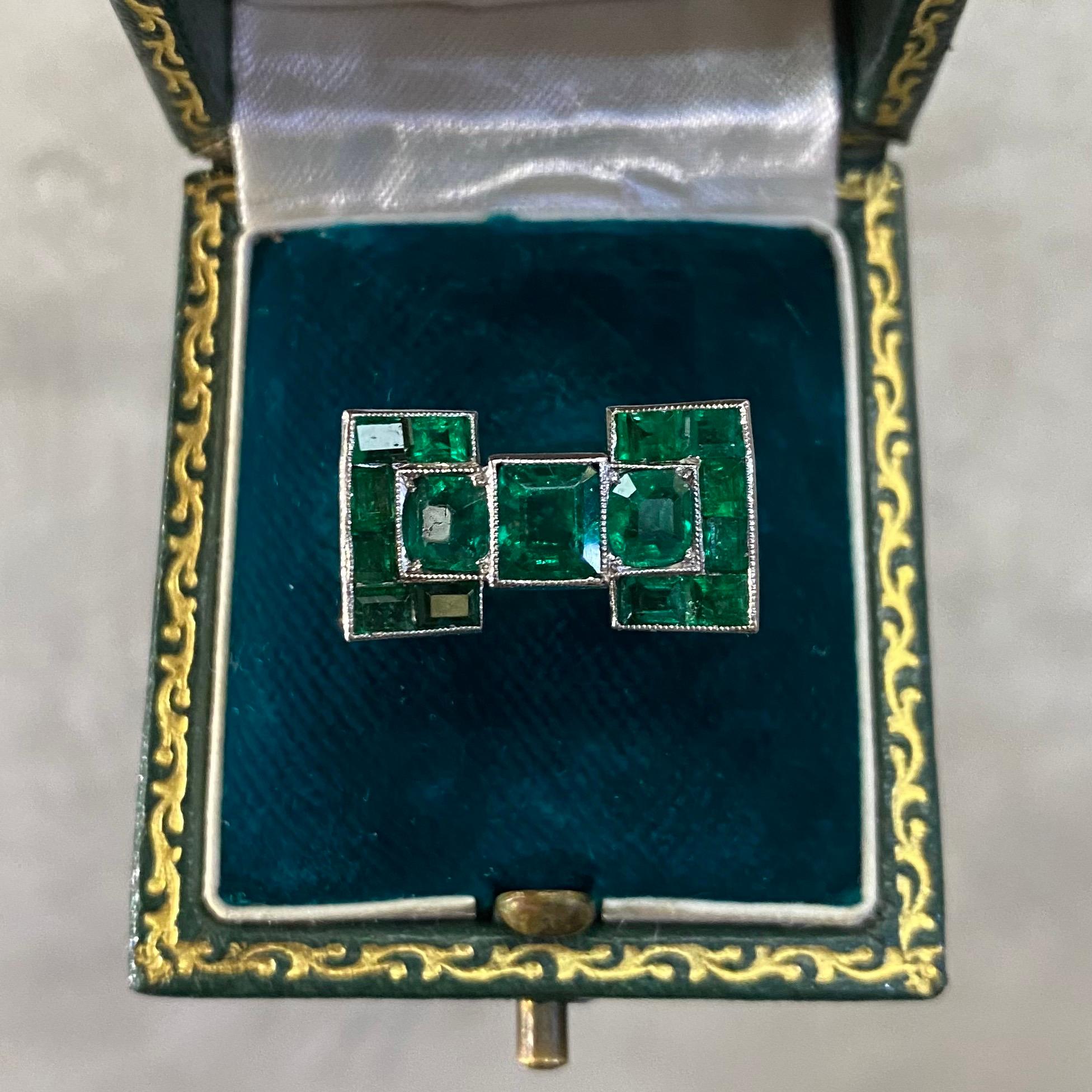 Leitão & Irmão Art Deco Colombian Emerald Geometric Odeonesque Ring Platinum 3