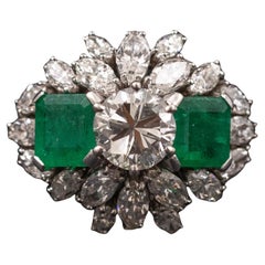 Leitão & Irmão Mid-Century Emerald Diamond Cocktail Ring Platinum 1950s-1960s
