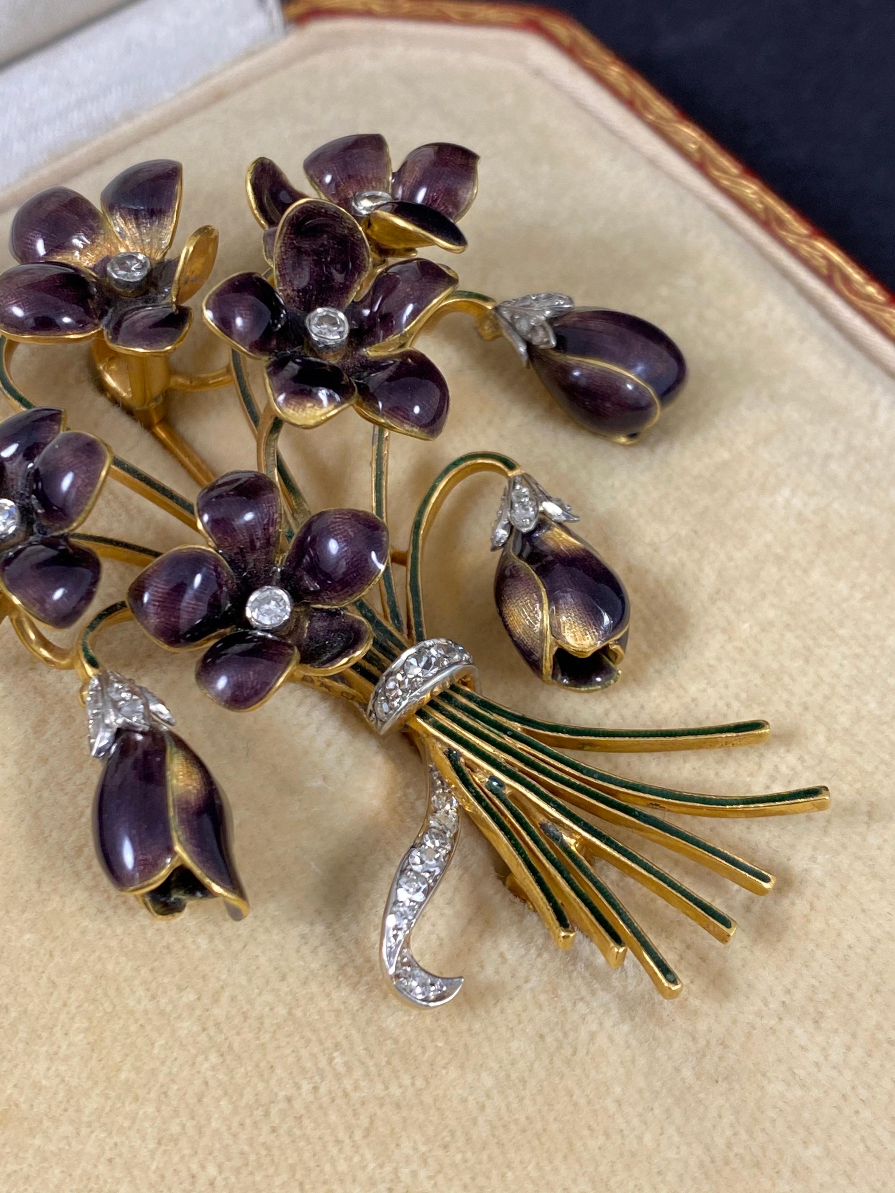 Leitão & Irmão Retro 1940er Jahre Diamant-Emaille violett Blumenstrauß Brosche Gold im Angebot 2