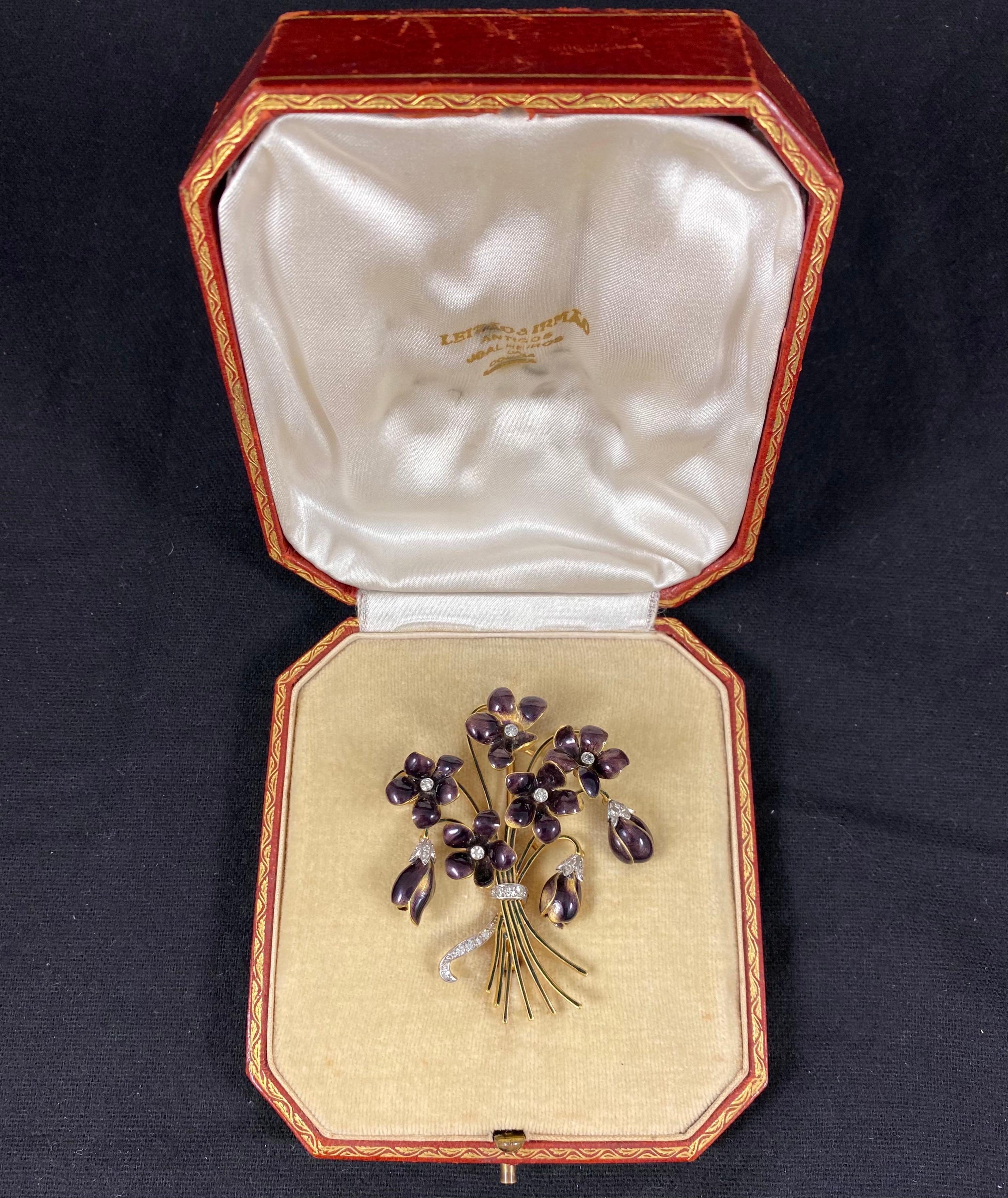 Leitão & Irmão Retro 1940s Diamond Enamel Violet Floral Bouquet Brooch Gold For Sale 2