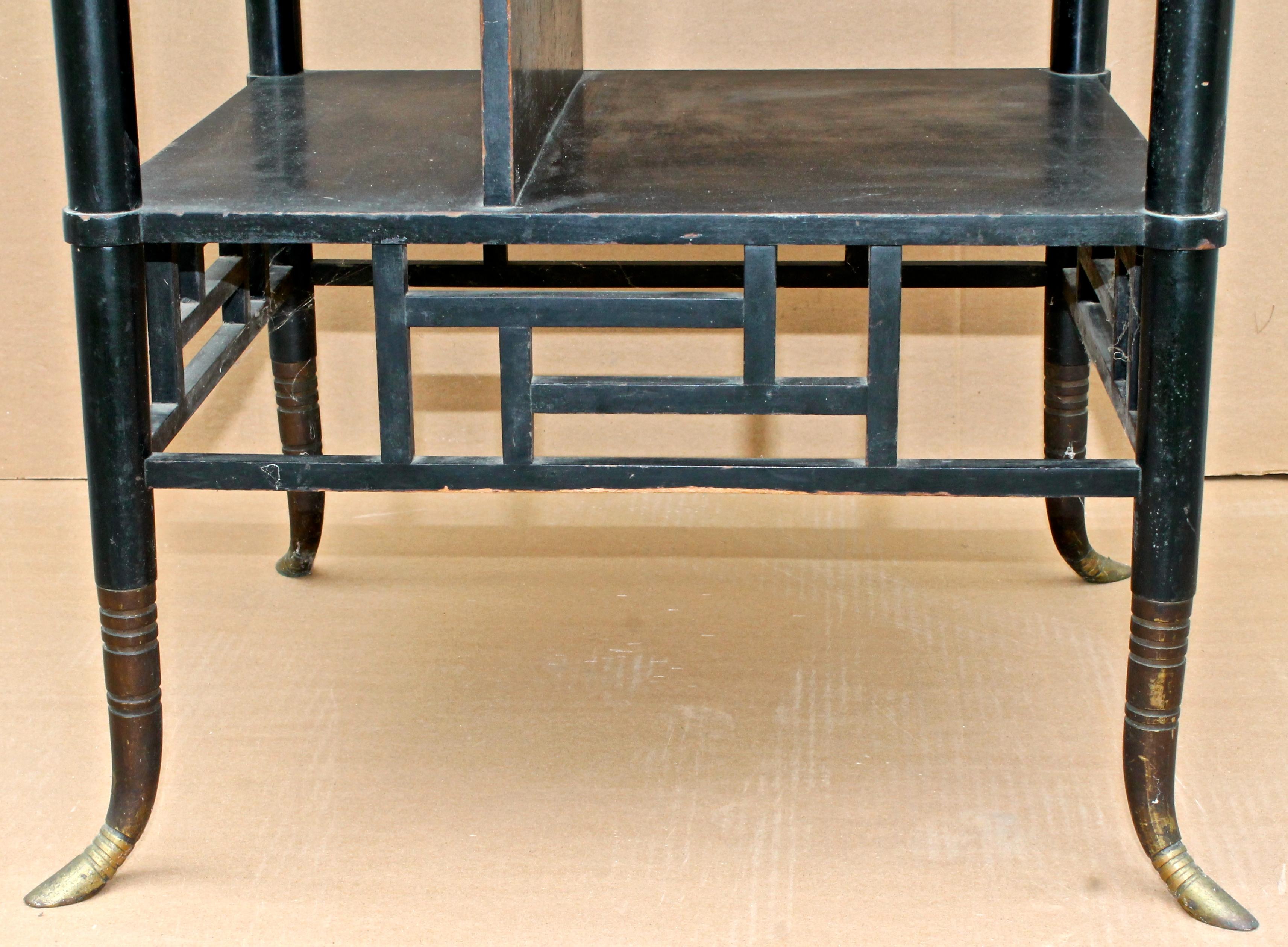 Lejambre Aesthetic Movement Japanese Ebonized Etagere, Philadelphia, circa 1880 For Sale 5