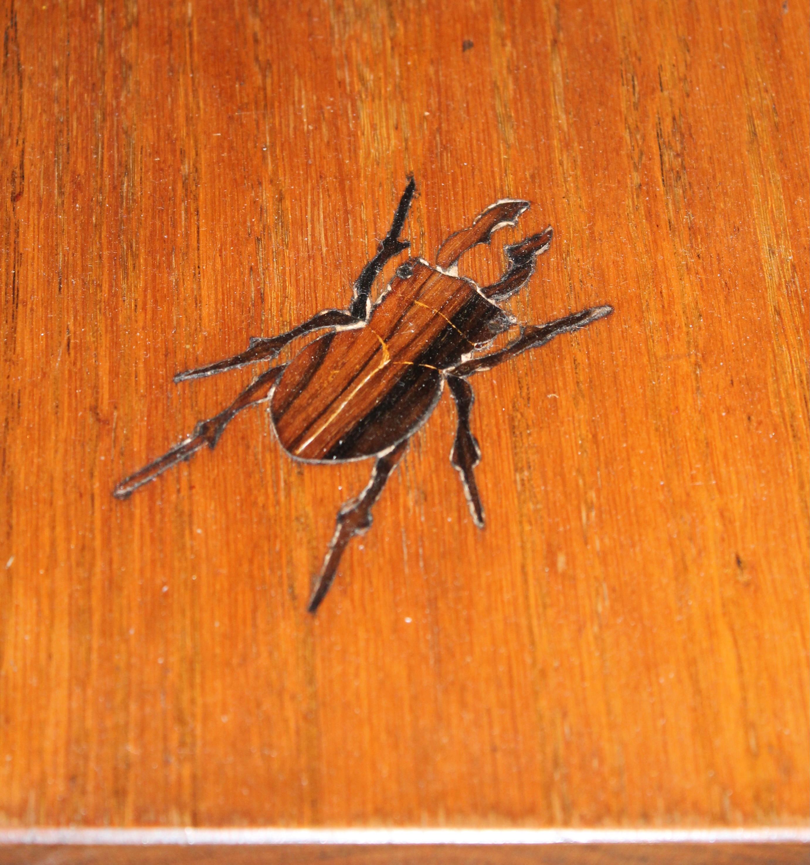 Stile Lejambre Movimento estetico francese giapponese Farfalla intarsiata Oak Eterget in vendita 4