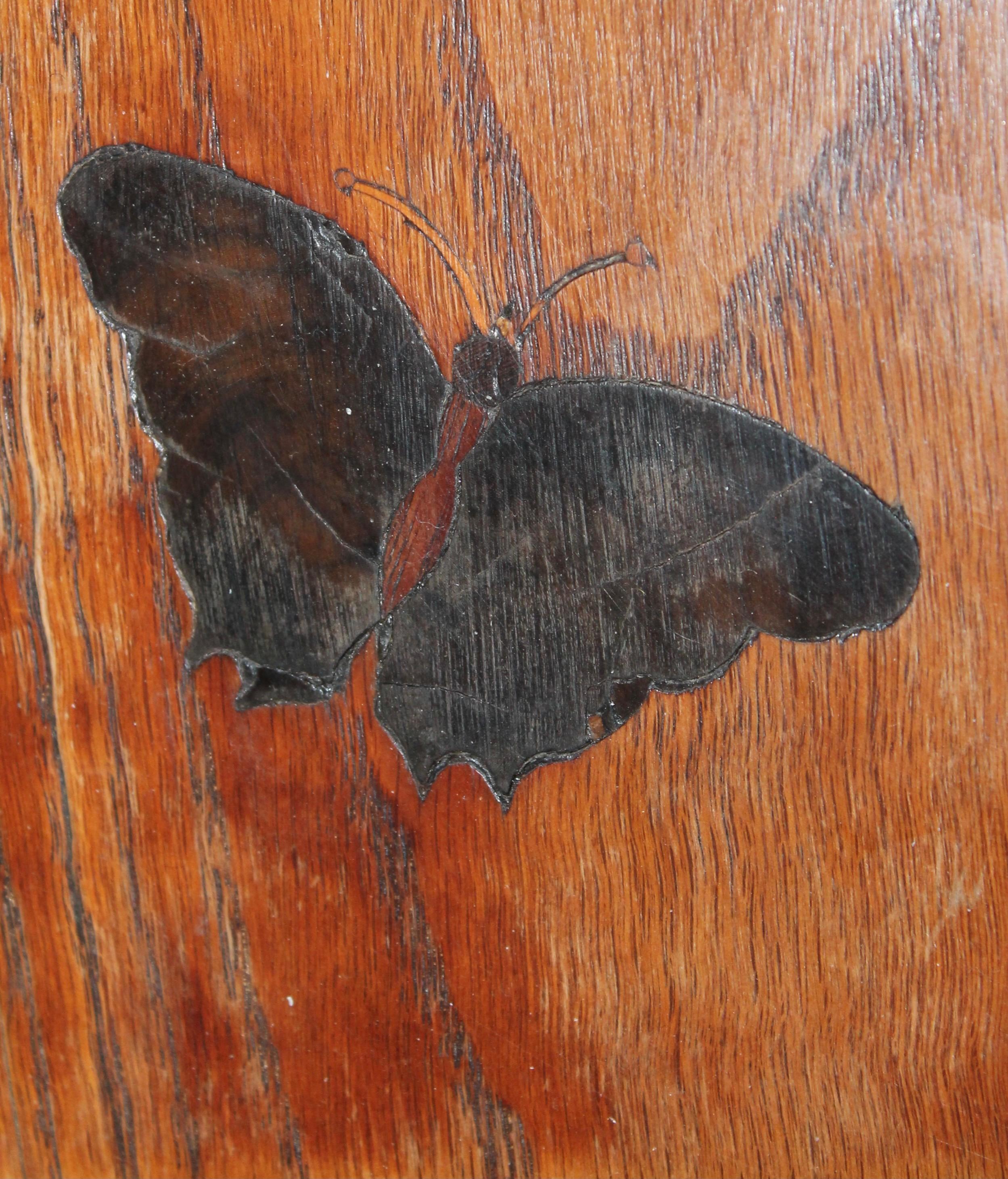 Stile Lejambre Movimento estetico francese giapponese Farfalla intarsiata Oak Eterget in vendita 6