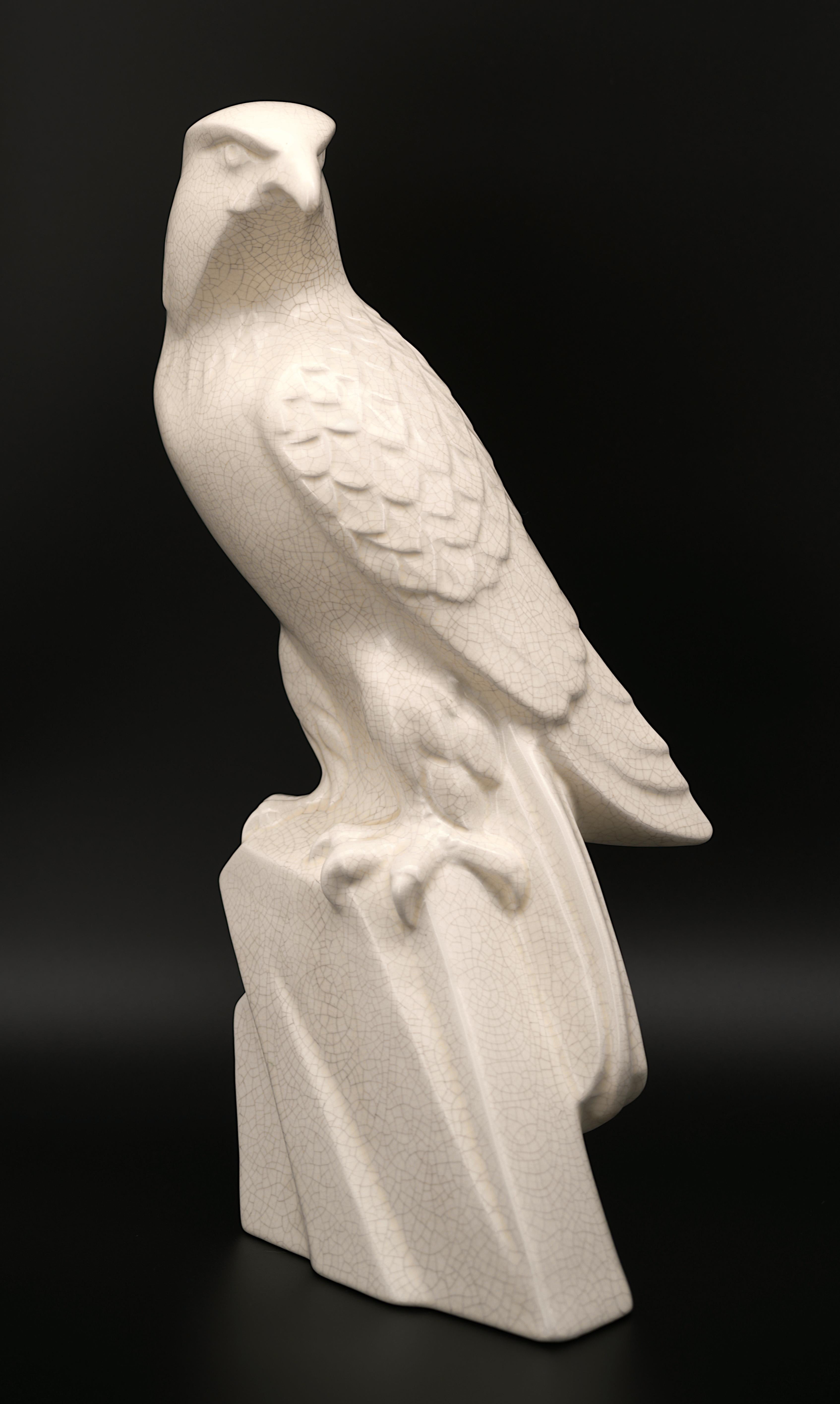 Ceramica Aquila in ceramica Art Deco Crackle Glaze di LEJAN da Orchies 1920 in vendita