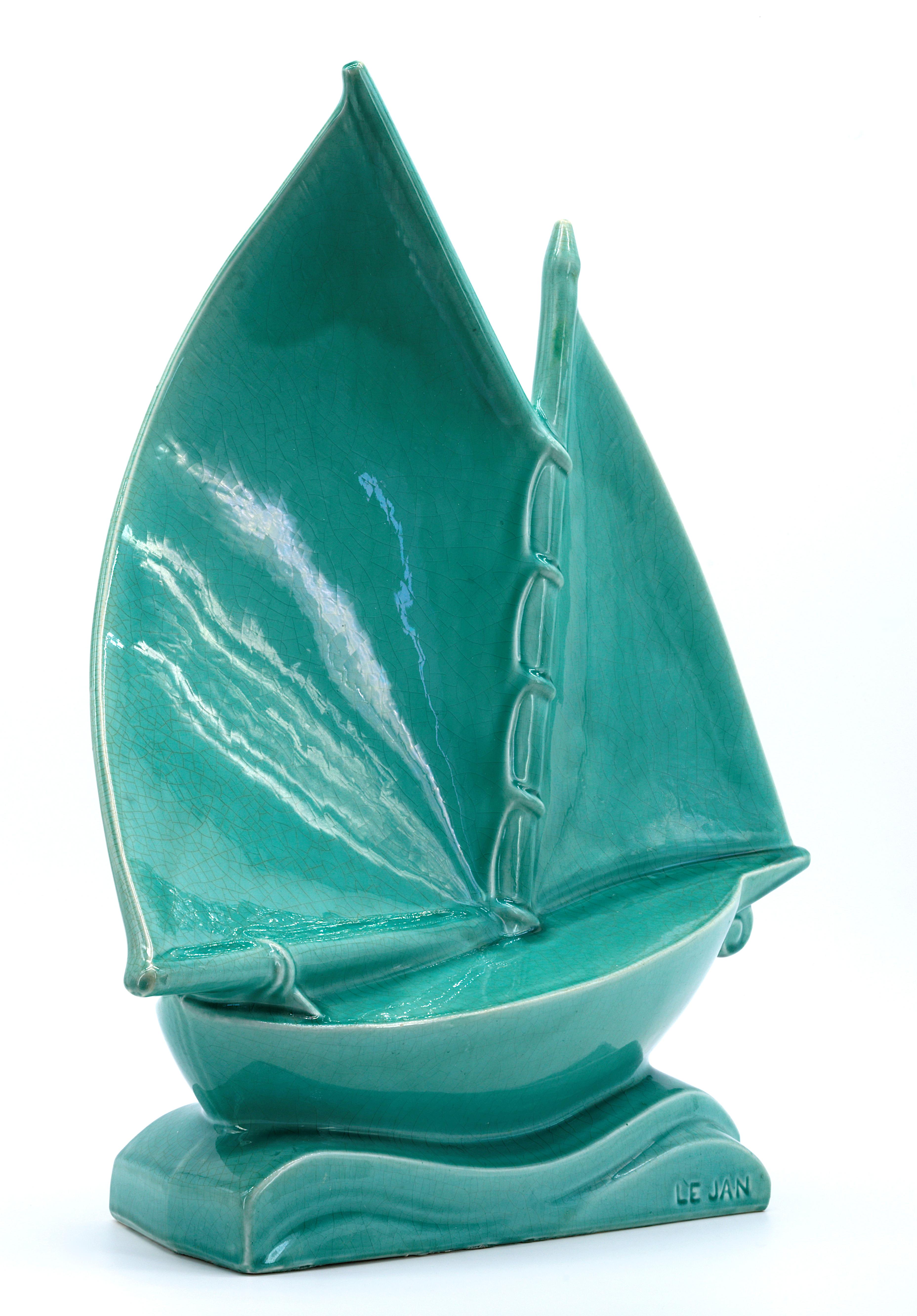 Ceramica Nave in ceramica Lejan Art Deco con smaltatura a crepe da Orchies 1920 in vendita