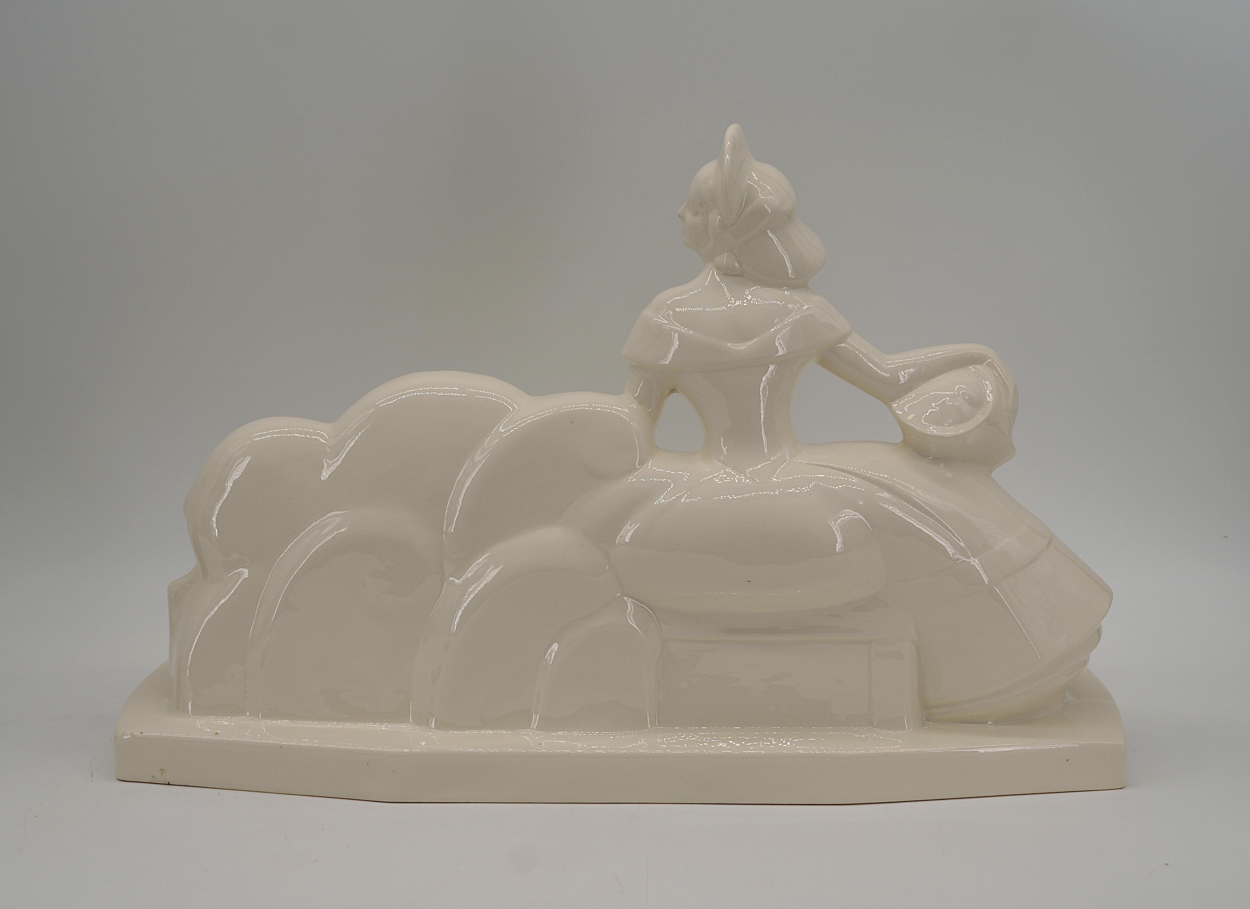 LEJAN Donna e cerbiatto in ceramica Art Deco con smalto a crepe a Sarreguemines 1920 In condizioni buone in vendita a Saint-Amans-des-Cots, FR