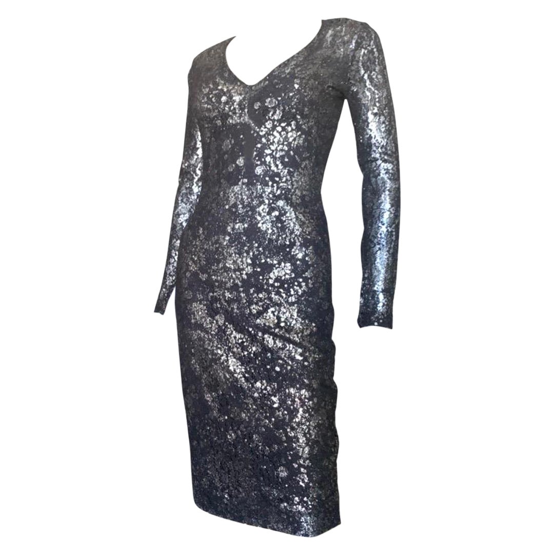 Sexy Silber Metallic Splatter Print auf schwarzer Spitze Kleid von Lela Rose Größe 0 im Angebot 4