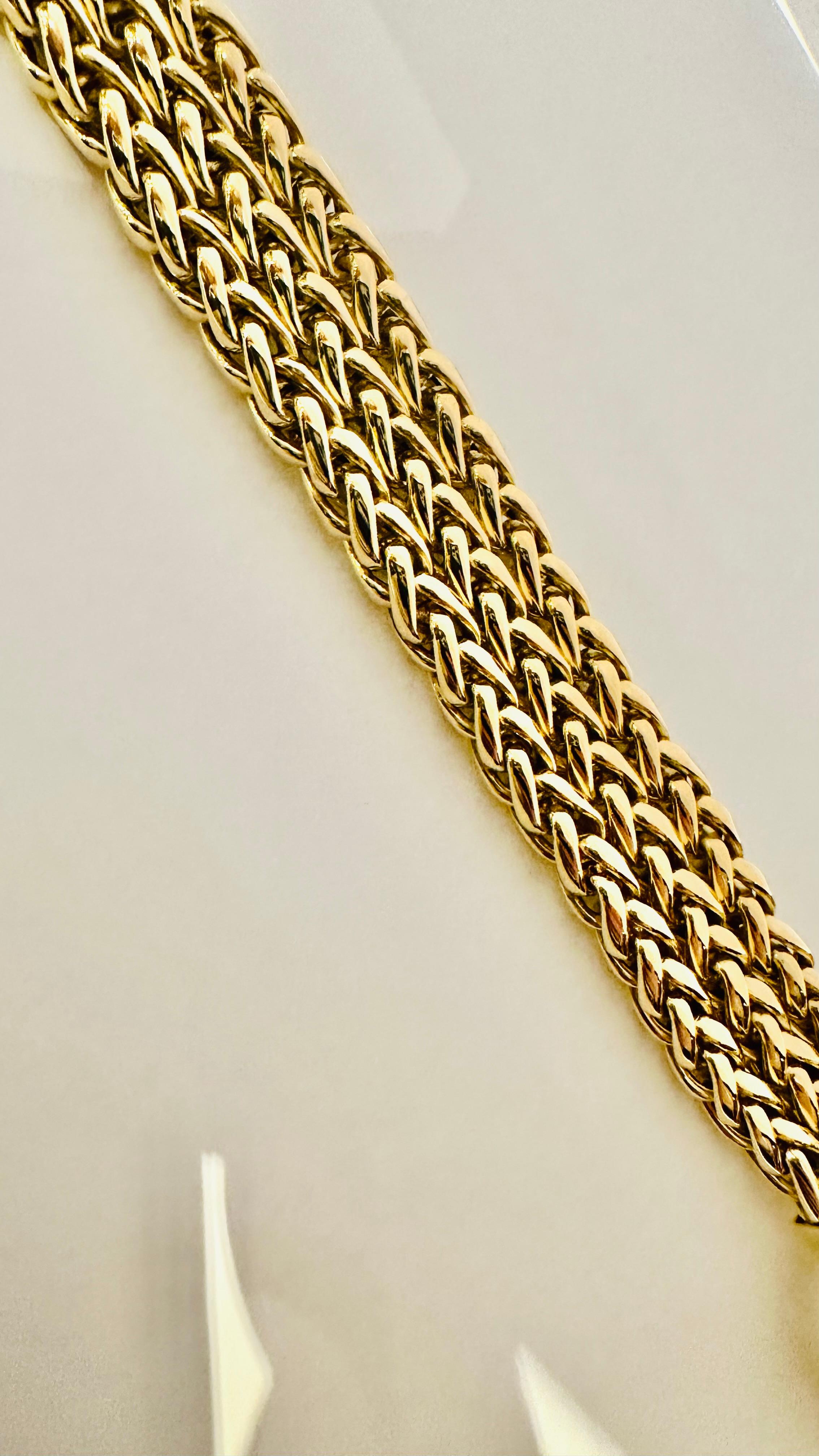 L'élégance tissée de l'or bicolore 18 carats en vente 10