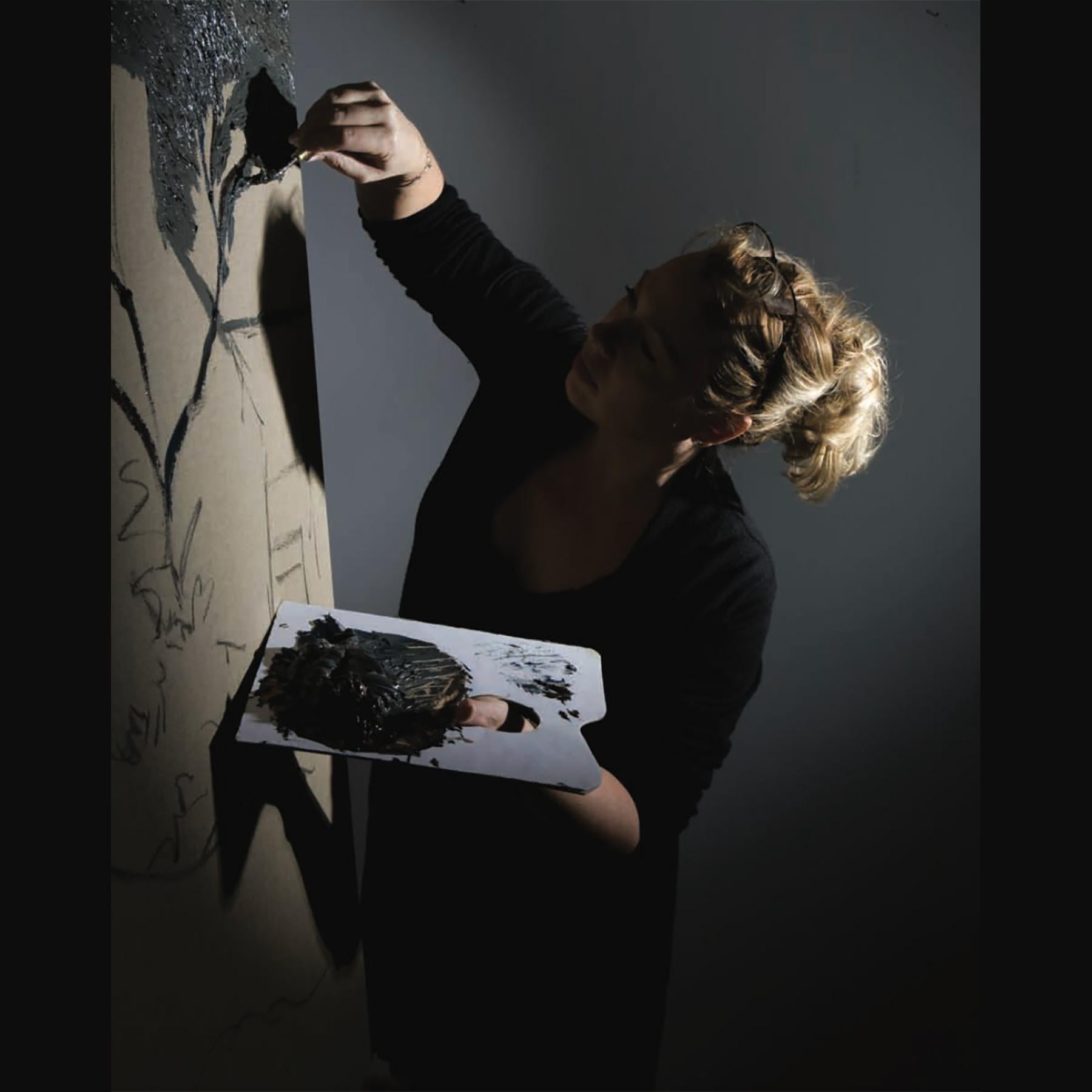 Le jardin de Lysou à Monaco von Lélia Pissarro (geb. 1963)
Öl auf Leinwand
38 x 45,7 cm (15 x 18 Zoll)
Signiert unten rechts, Lélia Pissarro
Rückseitig signiert und betitelt

Dieses Werk wird von einem Echtheitszertifikat des Künstlers begleitet.