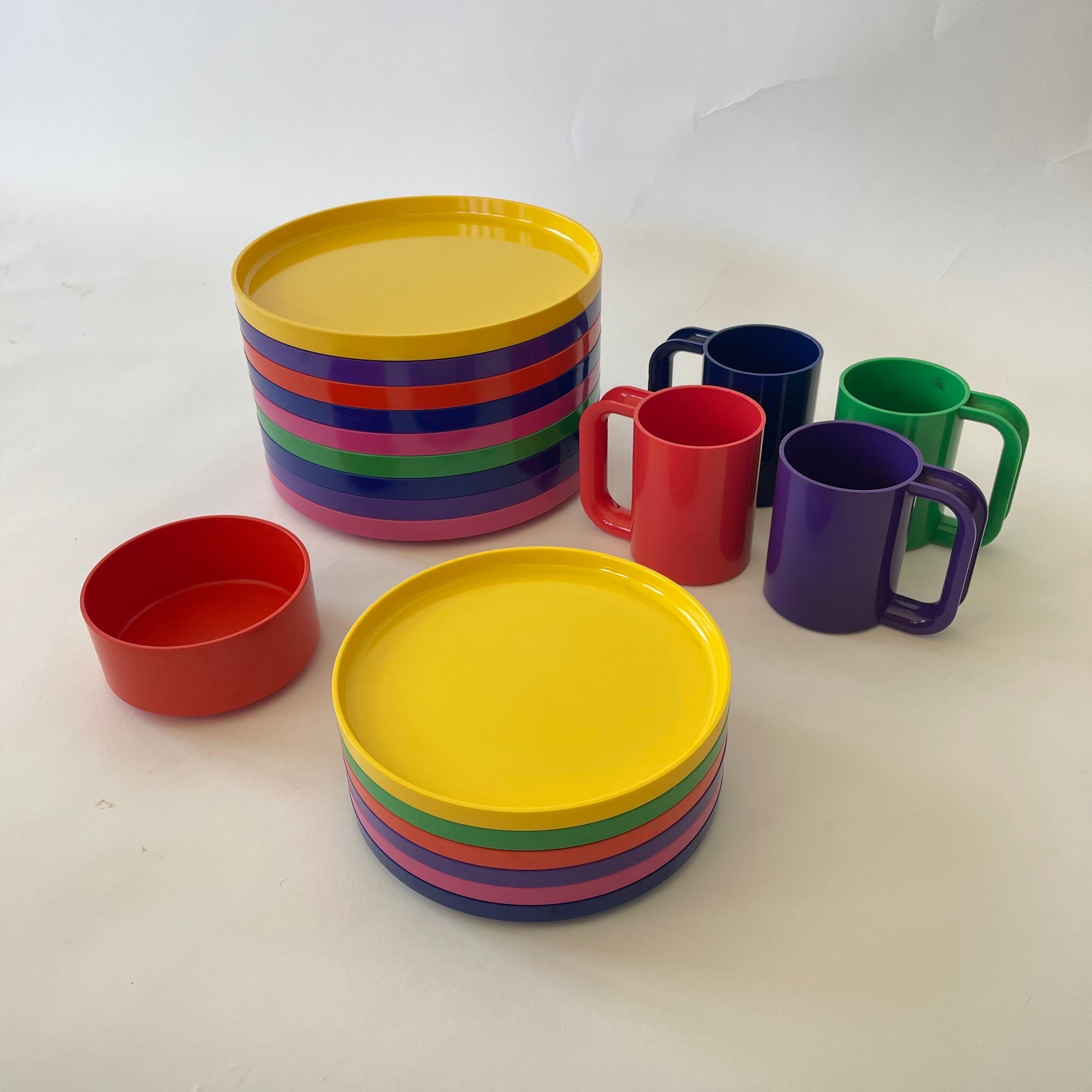 Vajilla Lella and Massimo Vignelli Max Vajilla Hellerware Juego de 20 Platos Arco Iris Moderno de mediados de siglo en venta
