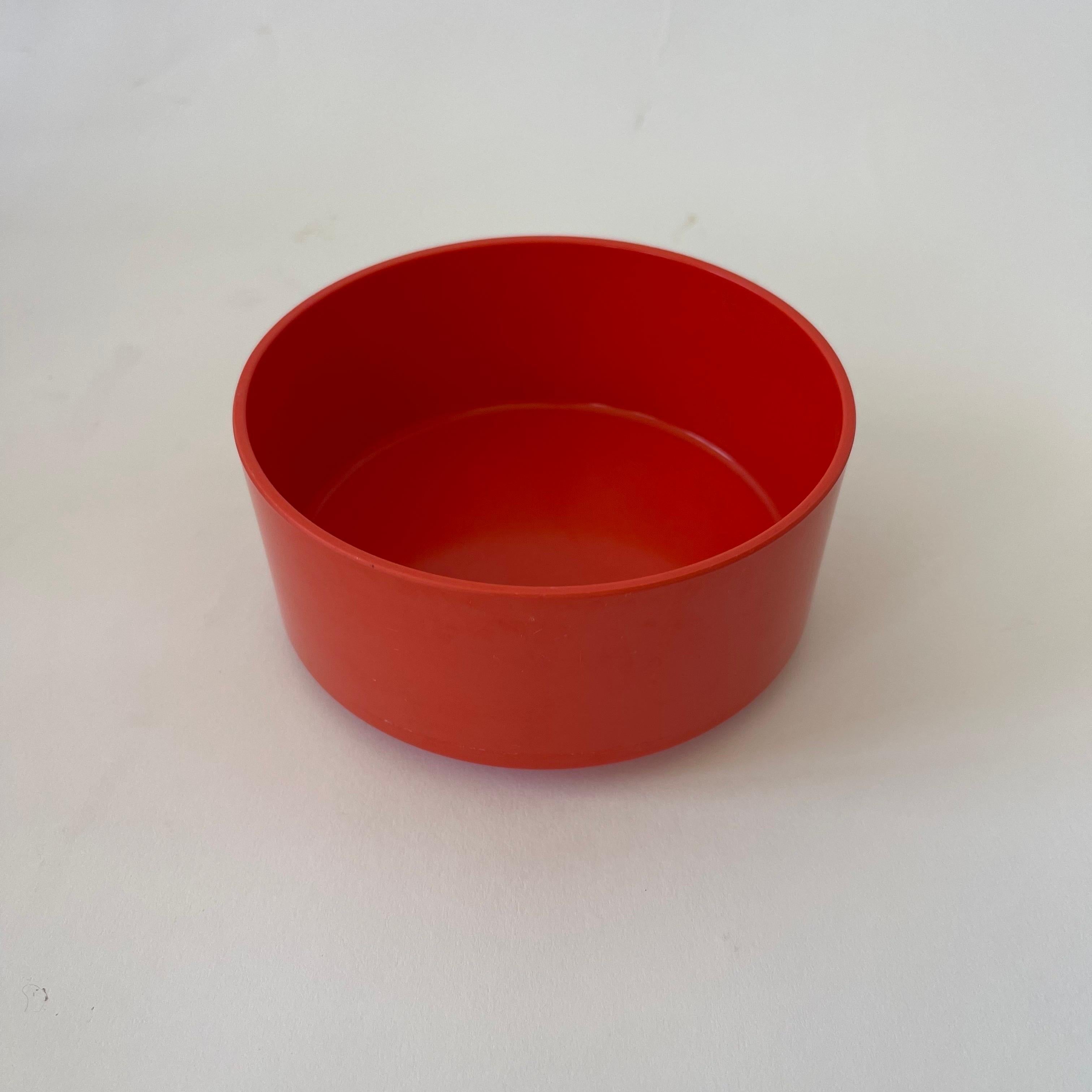 Vajilla Lella and Massimo Vignelli Max Vajilla Hellerware Juego de 20 Platos Arco Iris Plástico en venta