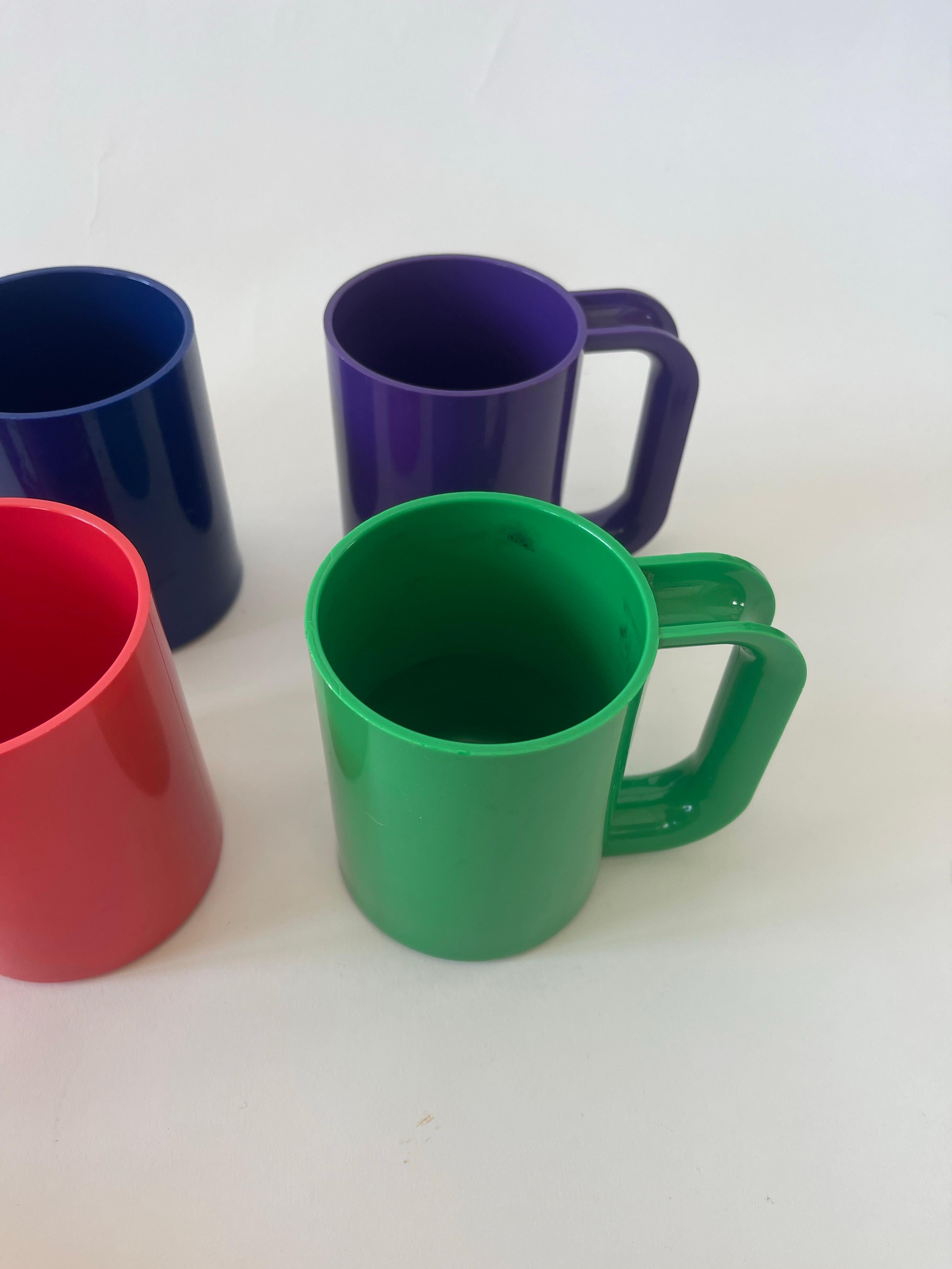 Lella & Massimo Vignelli Massimo Vignelli Hellerware Rainbow set di 22 piatti in vendita 3