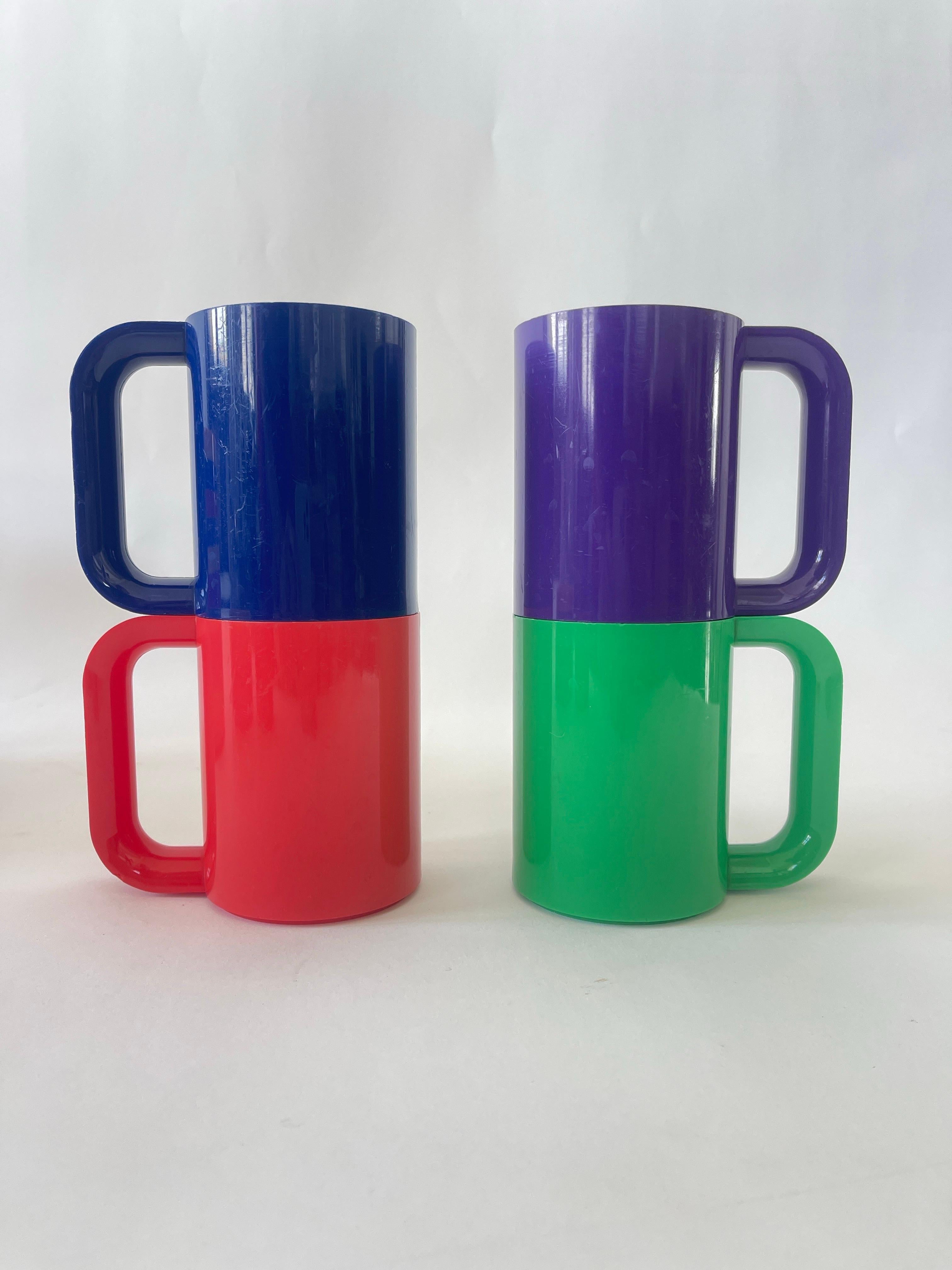 Plastica Lella & Massimo Vignelli Massimo Vignelli Hellerware Rainbow set di 22 piatti in vendita