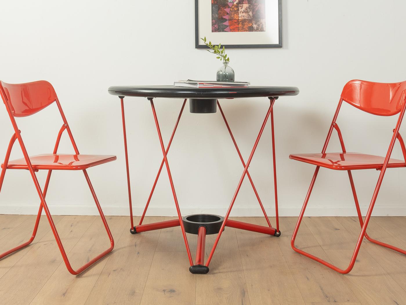 LEM postmodern Dining Table, Magis (Moderne der Mitte des Jahrhunderts) im Angebot
