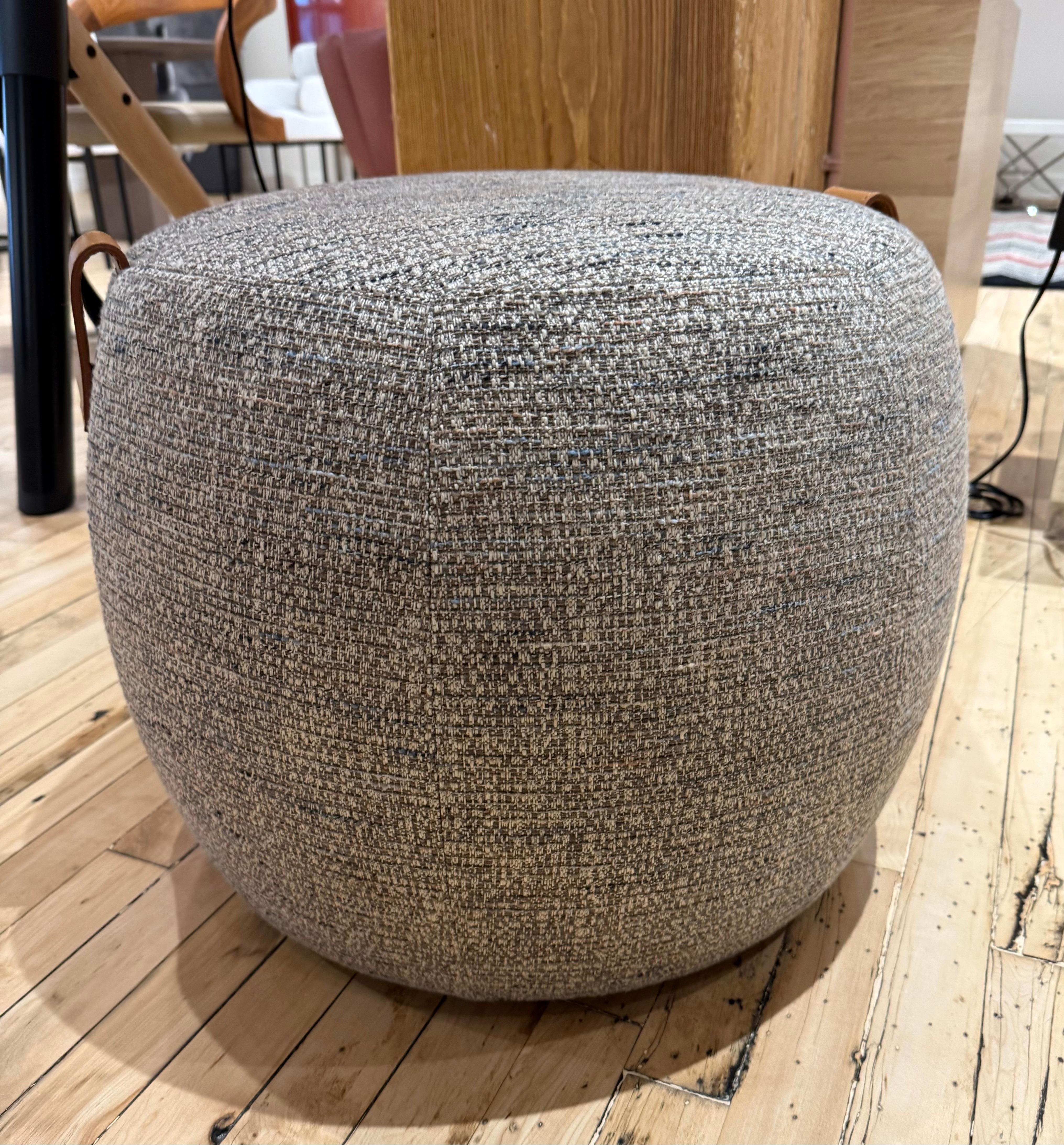 Lema 'Notch' Kleiner Hocker im Zustand „Gut“ im Angebot in Chicago, IL