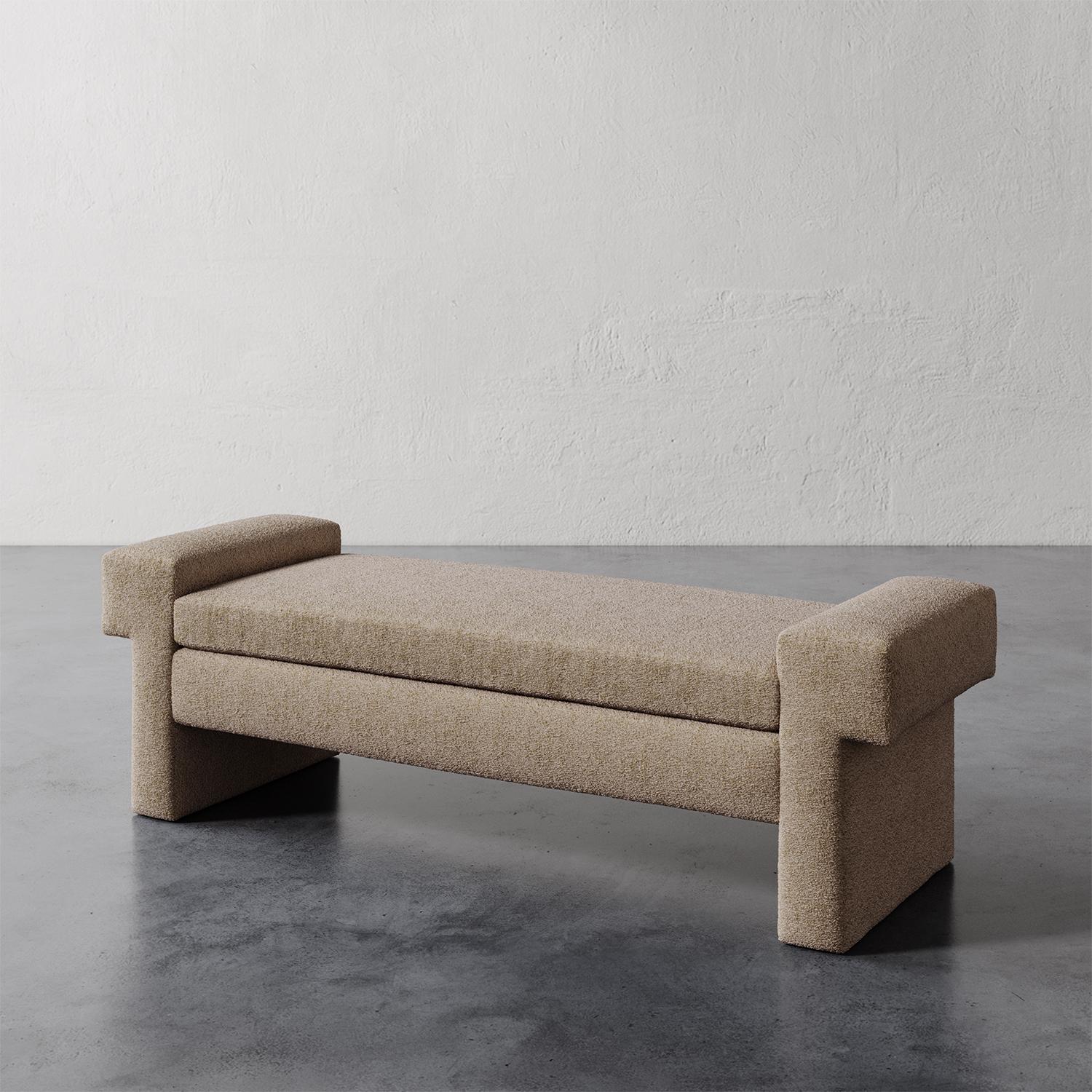 La panchina Lemaire di Lemieux et Cie è uno studio di purezza architettonica, la sua silhouette lineare e la sua forma scolpita ricordano la disciplinata eleganza del design modernista. Con un richiamo al Padiglione di Barcellona e alla precisione