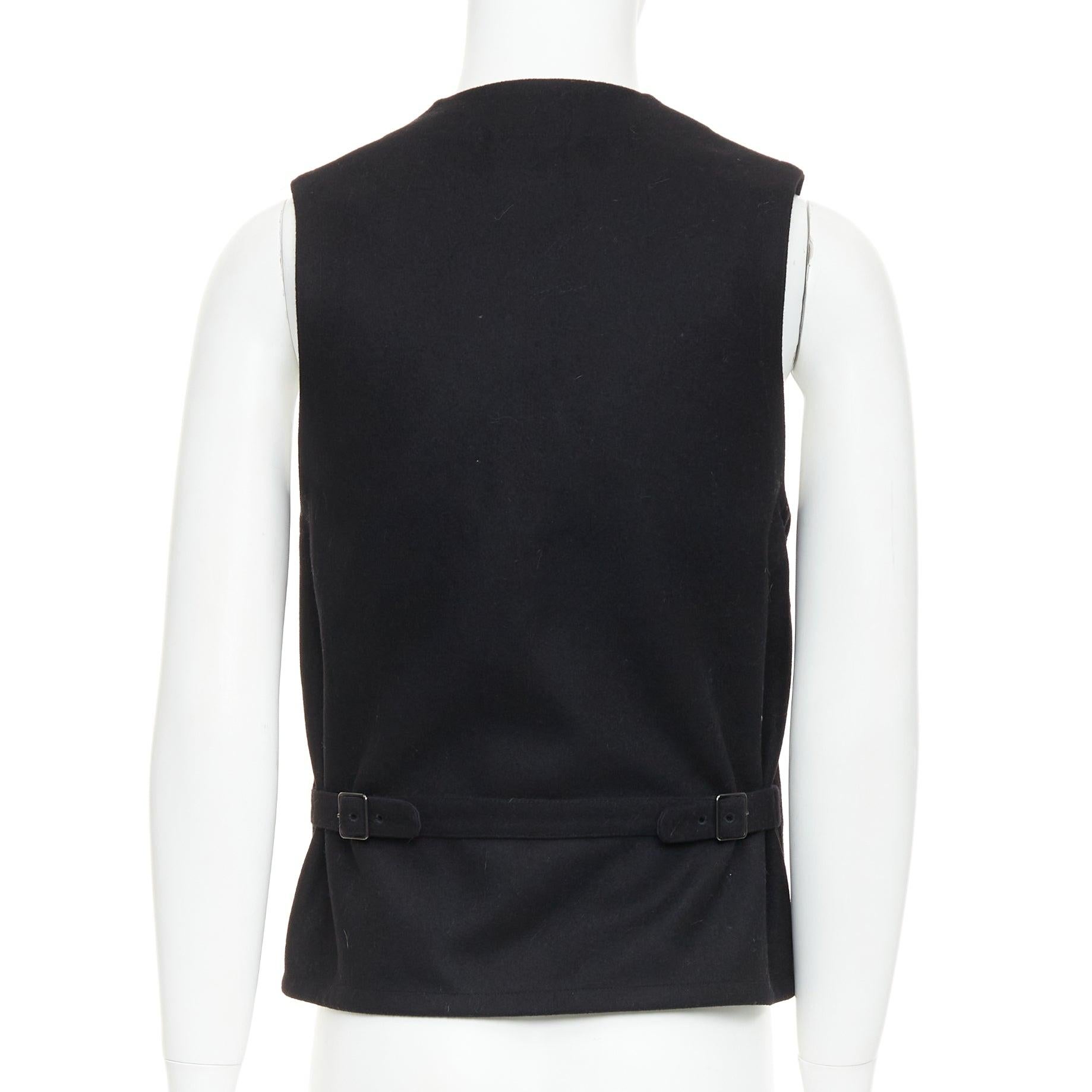 Uomo LEMAIRE cappotto nero in feltro di lana vergine con bottoni in corno e tasca in vita Sz.2 M in vendita