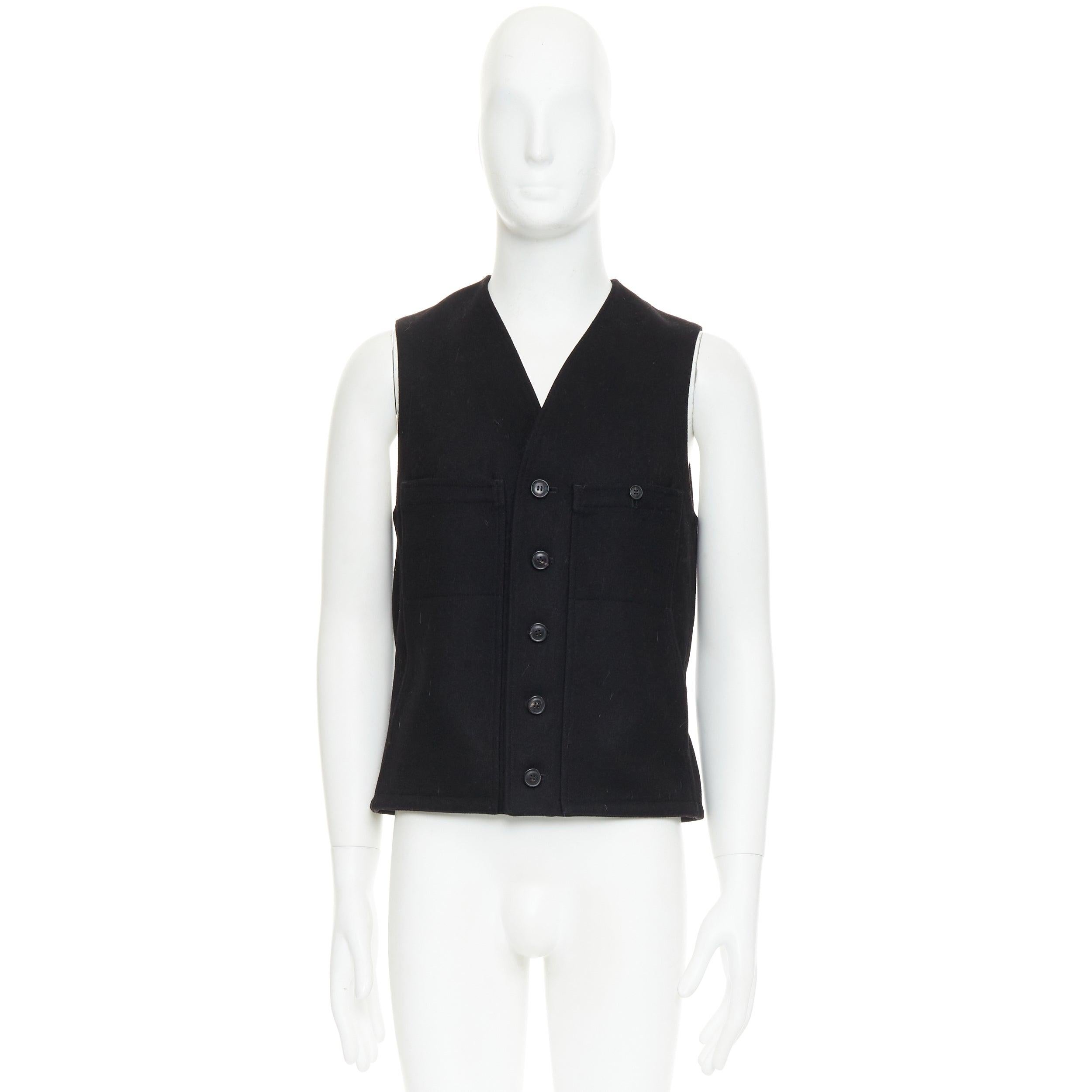 LEMAIRE cappotto nero in feltro di lana vergine con bottoni in corno e tasca in vita Sz.2 M in vendita 4