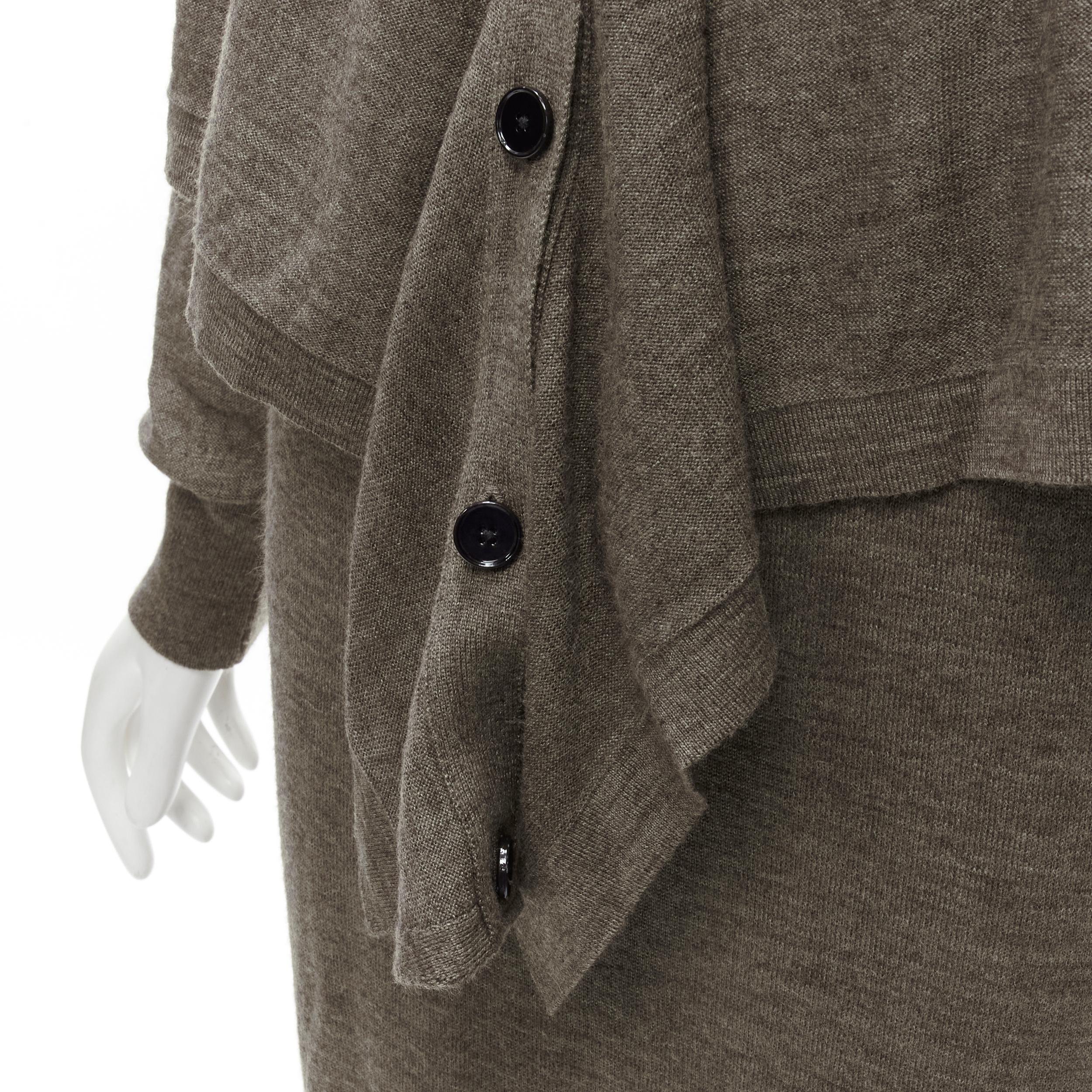 LEMAIRE brown merino wool blend tie front cardigan sweater dress XS
Brand: Lemaire
Material: Merino Wool
Color: Brown
Pattern: Solid
Extra Detail: Cardigan design tie front design
Made in: Portugal

CONDITION:
Condition: Excellent, this item was