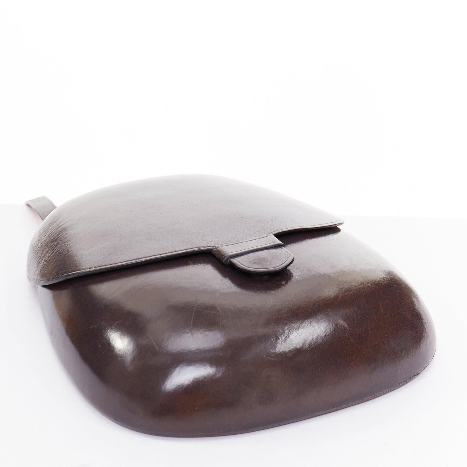 LEMAIRE Il BUSSETTO Petit sac à bandoulière structuré en cuir marron Cartouche 1