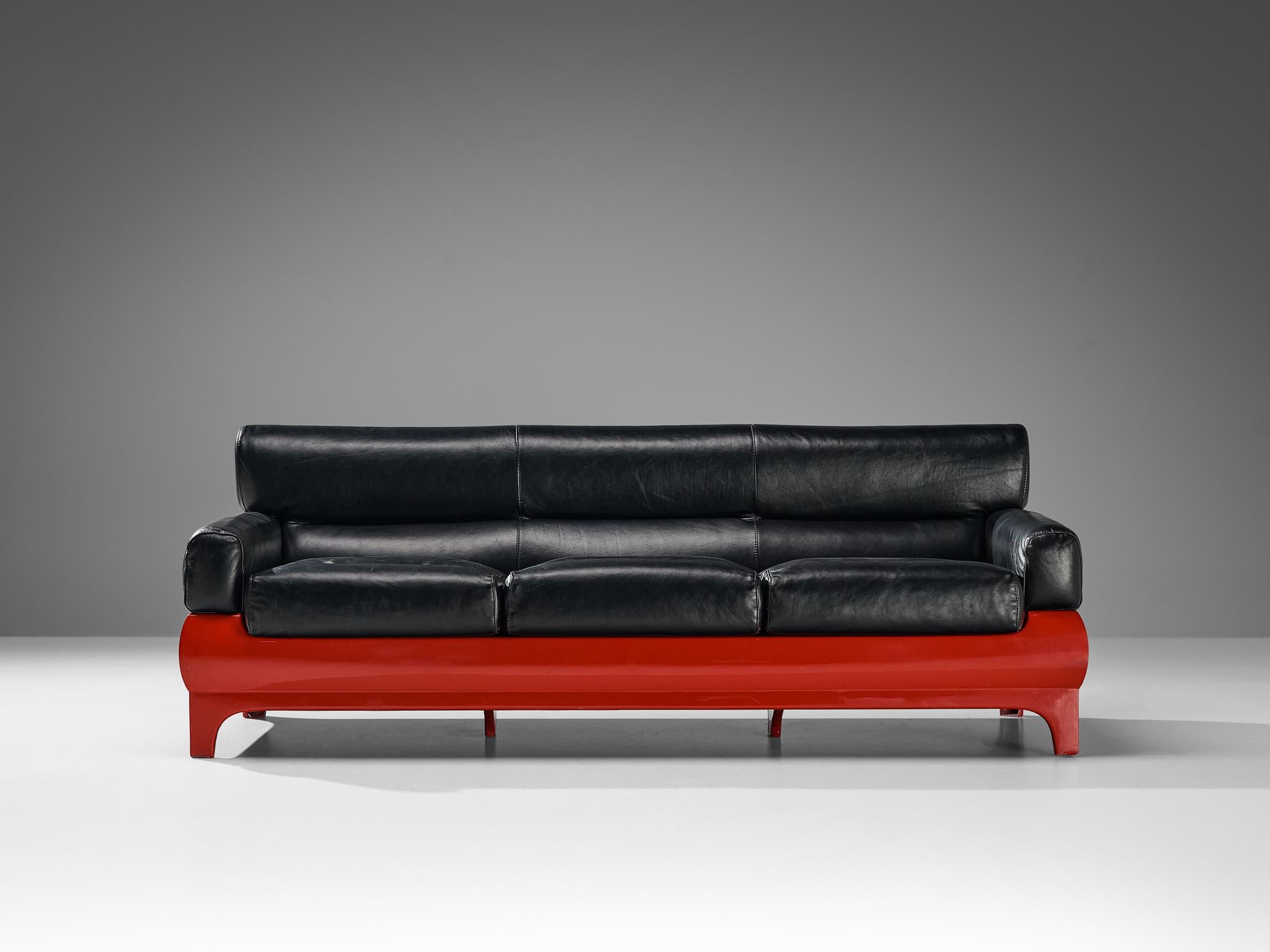 Lemax Italian Sofa in Red Fiberglass and Black Leather  For Sale 1