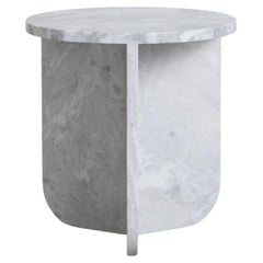 Table haute Leme, par Rain, table d'appoint contemporaine en marbre gris Alba