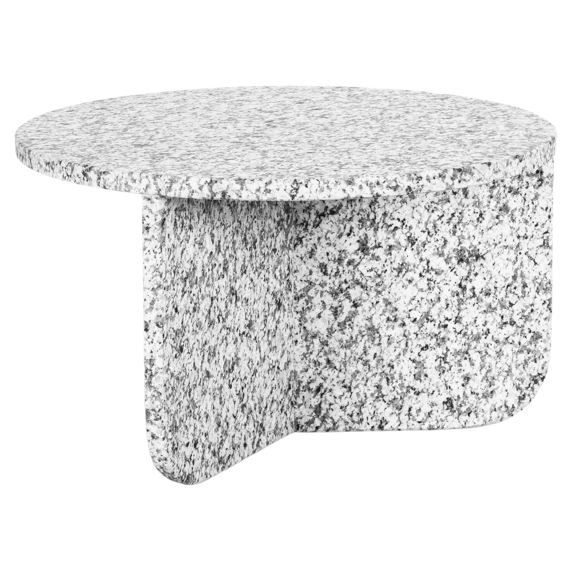 Table basse Leme de RAIN, table d'appoint contemporaine en granit brésilien