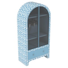 Meuble de bar bleu inspiré de Lemina par Artisanal