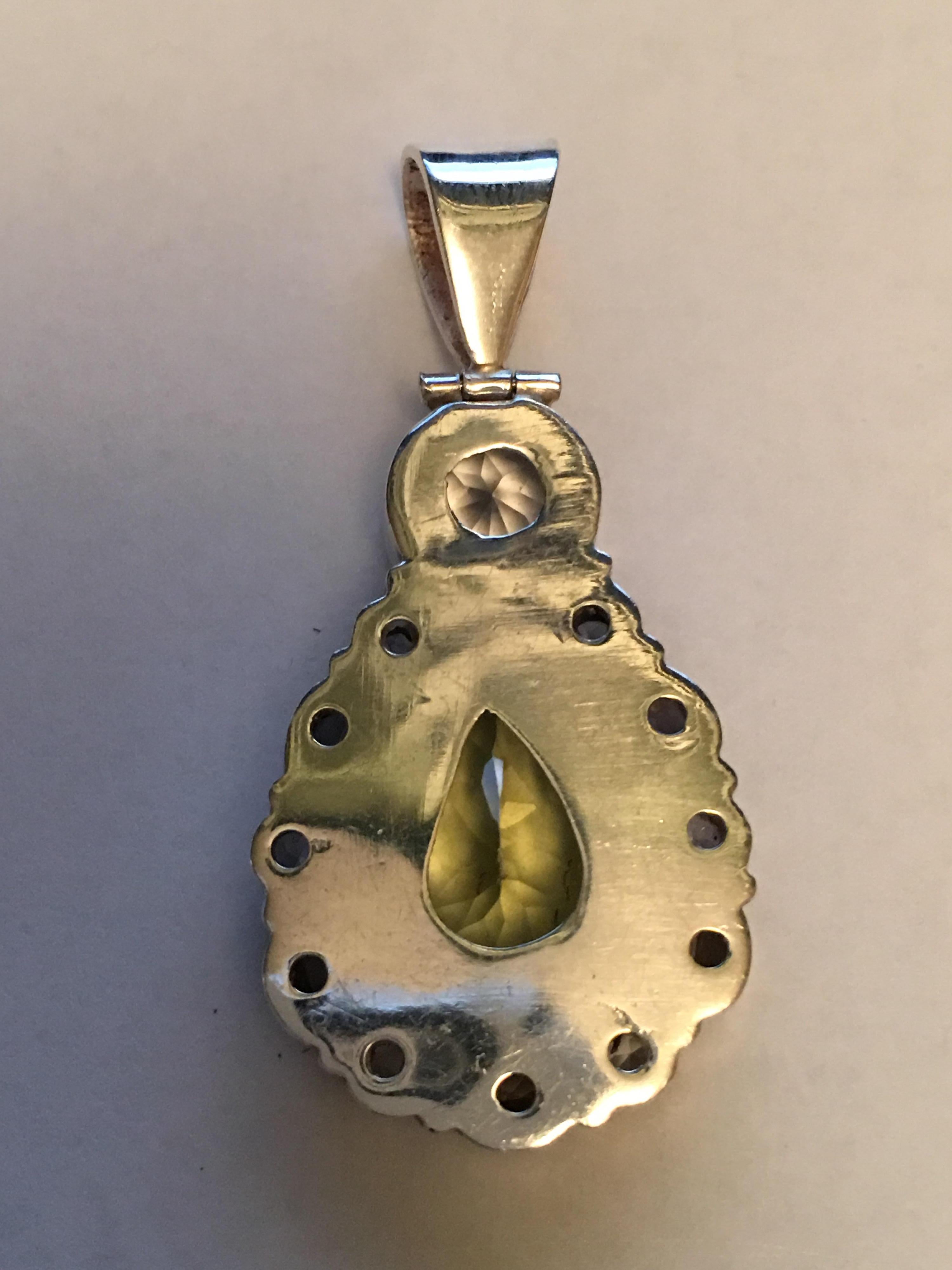 Lemon and Smokey Quartz, Rock Crystal Pendant In New Condition For Sale In Trumbull, CT