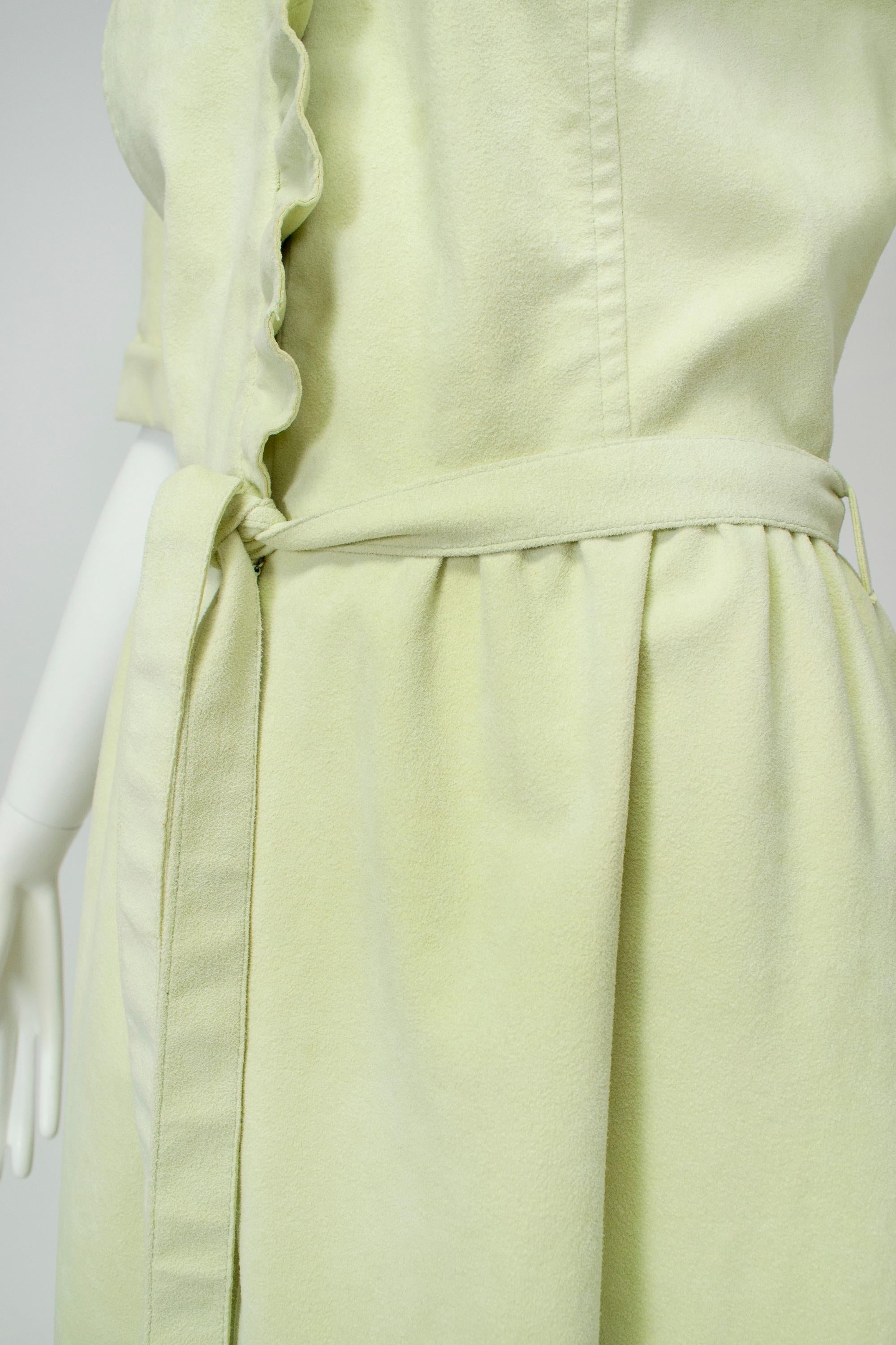 Lemon-Lime Ultrasuede Belted Shirt Dress w Lettuce Edge Placket – M, 1970s For Sale 3