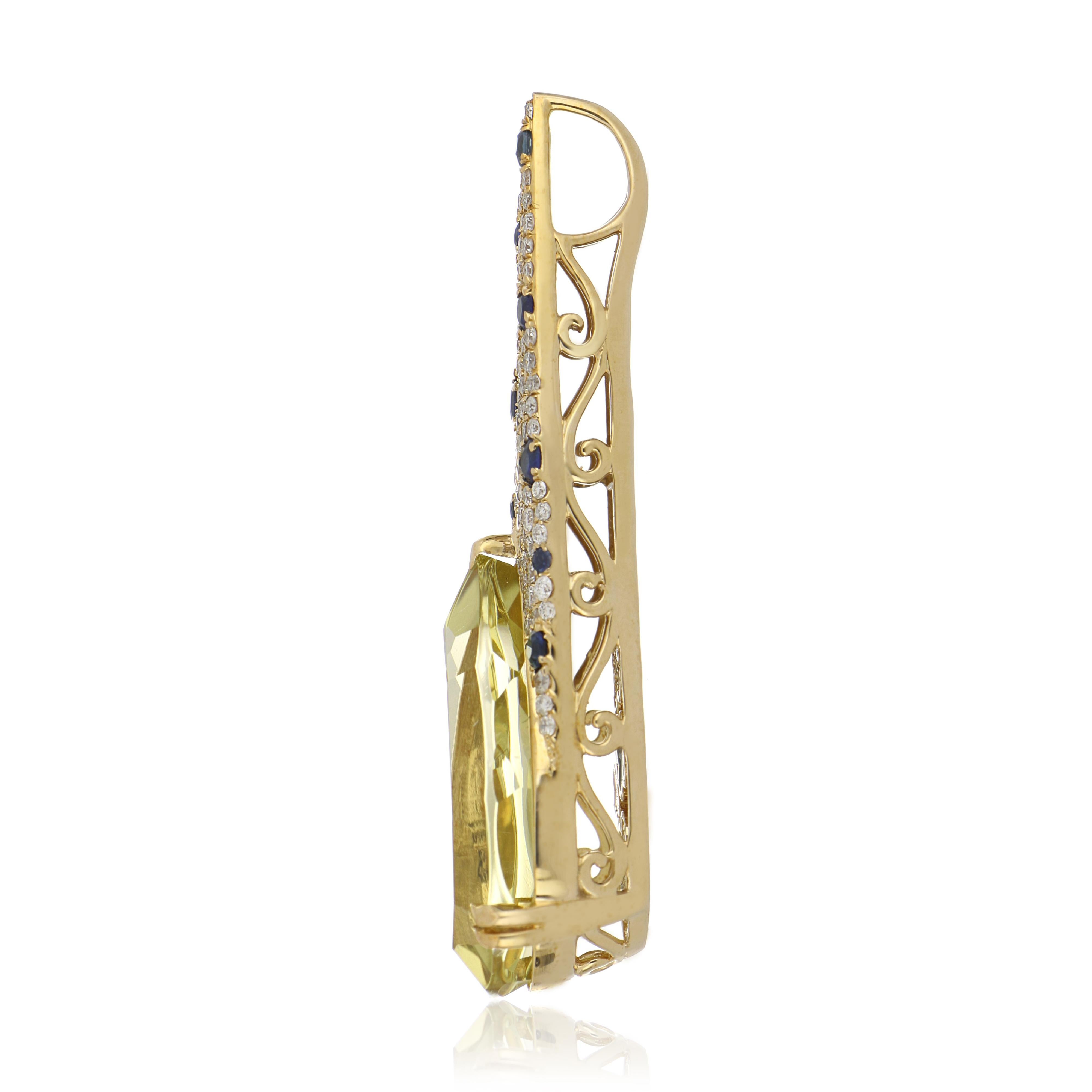 Pendentif en or jaune 14 carats serti d'une poire coupée  8.40 Ct Lemon Quartz,  avec un sertissage unique de 0,51 ct de diamant, rehaussé de 0,33 ct de saphir bleu, fait à la main en or jaune 14 carats.

Détails de la pierre :
Quartz citron : 20 x