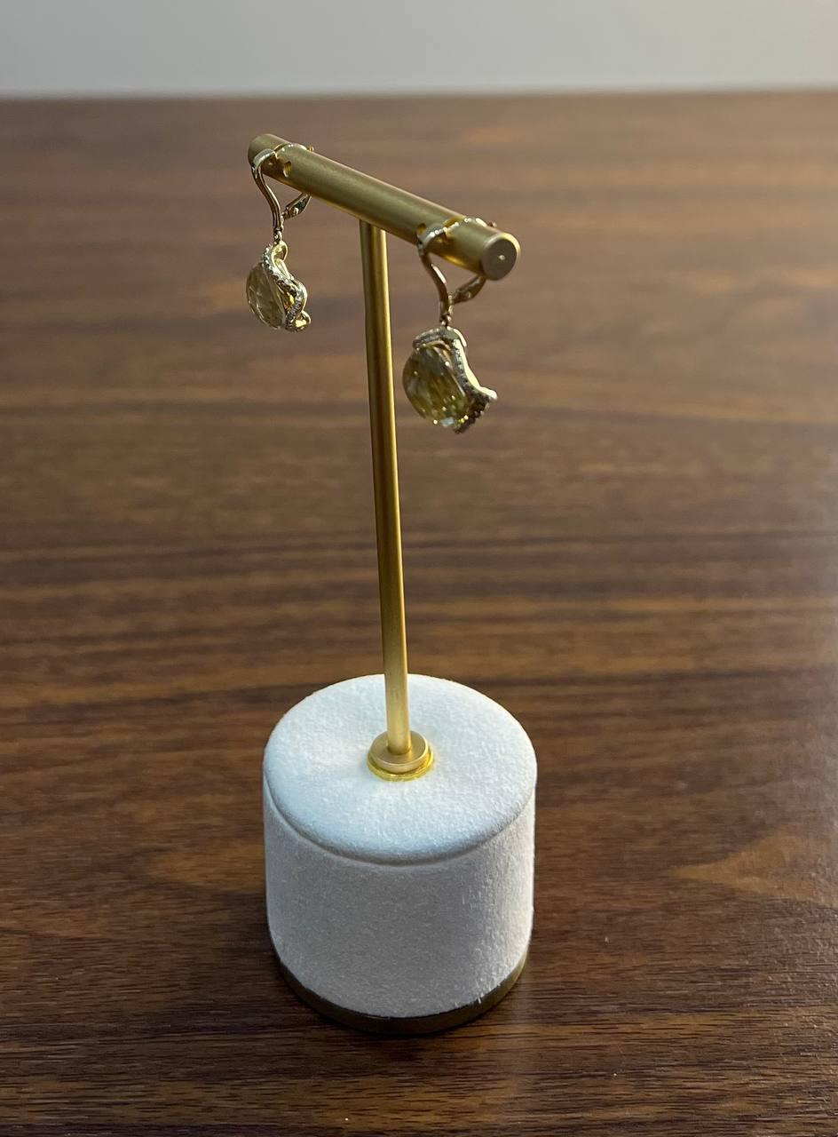 Orecchini a scacchiera in quarzo limone con diamanti a raggiera in oro giallo 14K in vendita 2