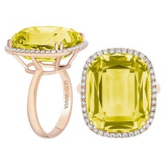 Anillo de cuarzo limón y diamantes talla cojín en oro amarillo de 18 quilates