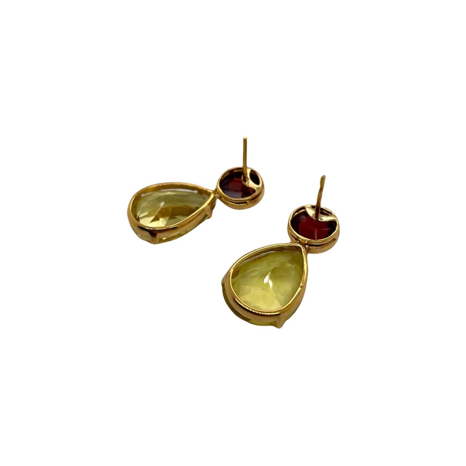 Taille poire Boucles d'oreilles pendantes en or jaune 18k avec quartz citron et grenat en vente