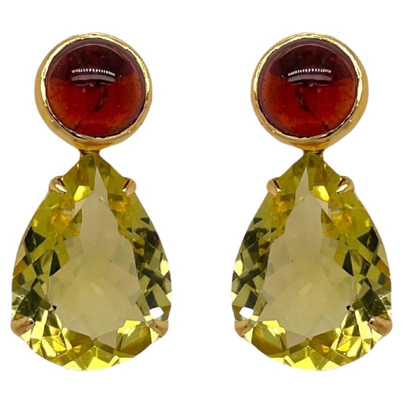 Boucles d'oreilles pendantes en or jaune 18k avec quartz citron et grenat en vente